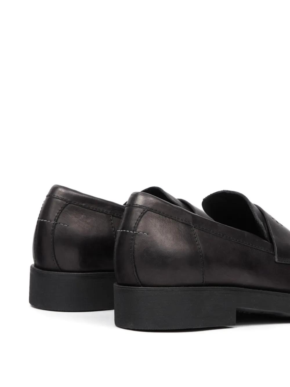 メンズ MM6 by Maison Margiela ロゴエンボス ローファー ブラック | Lyst