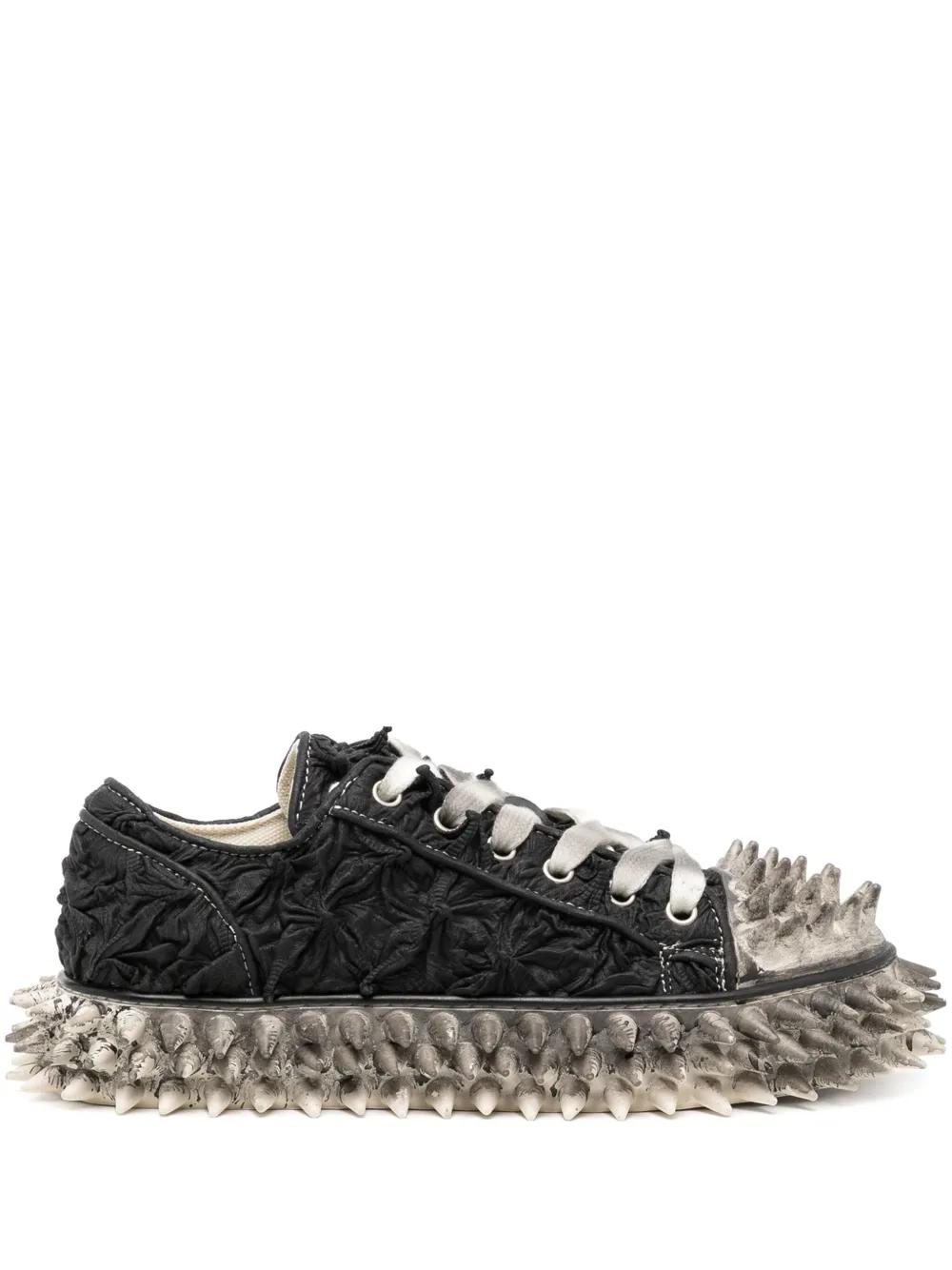 doublet-designer-black-Spike-