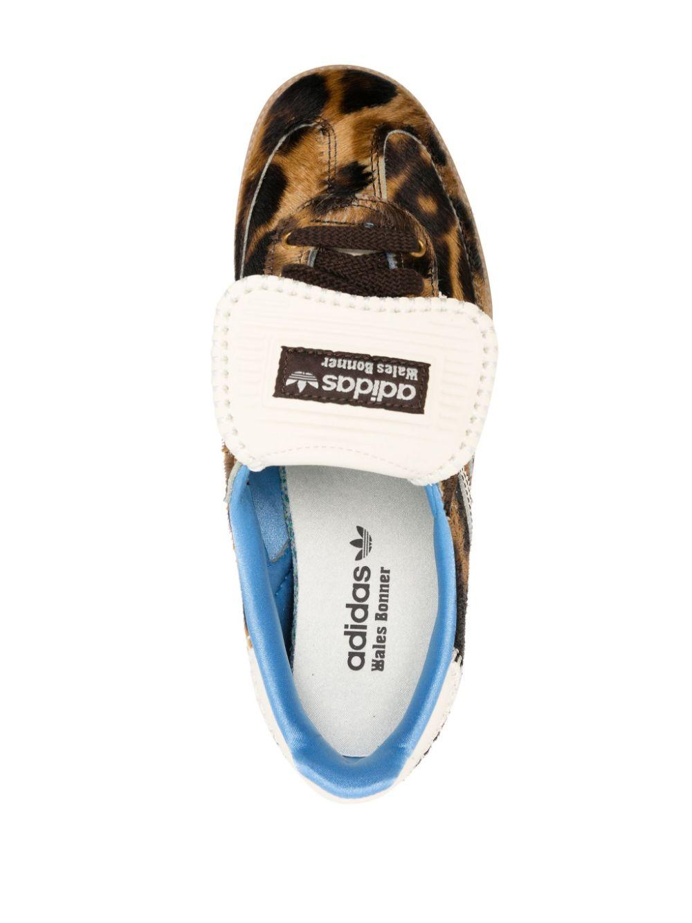 adidas gazelle silver green womens Adidas Originals ZX 700 Leopard