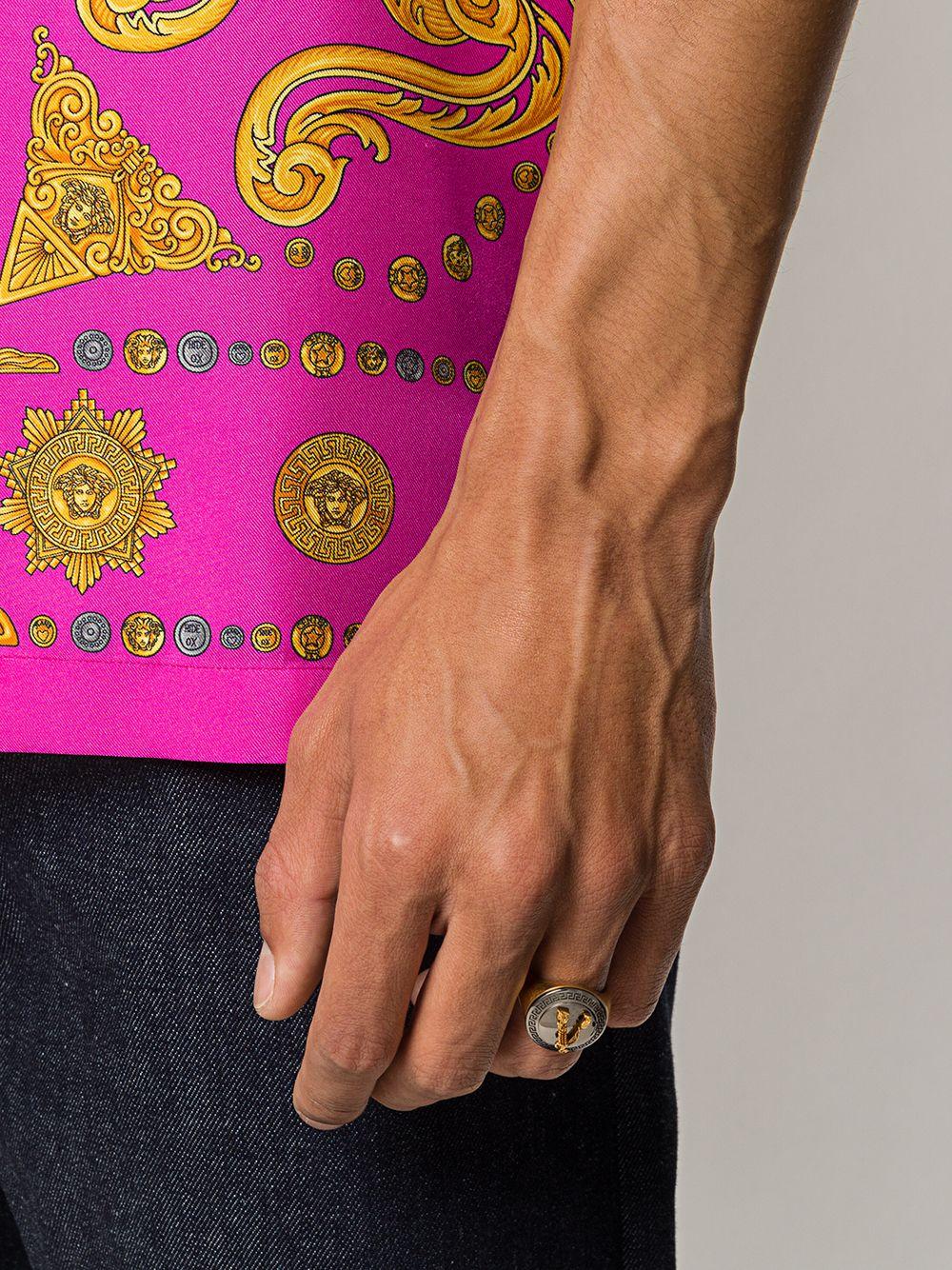 versace virtus ring