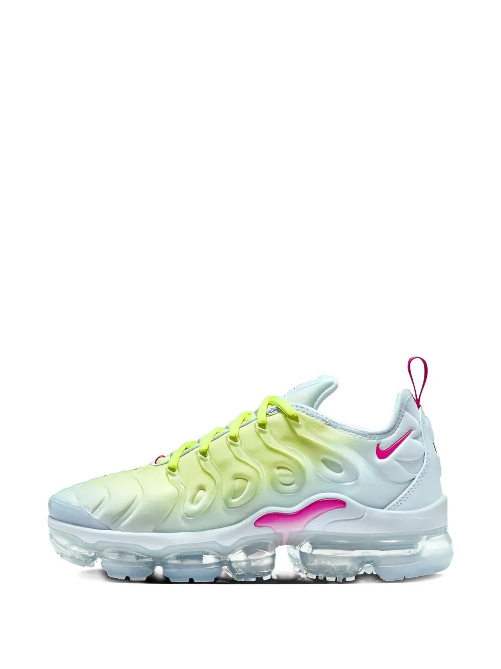 nike vapormax plus girls