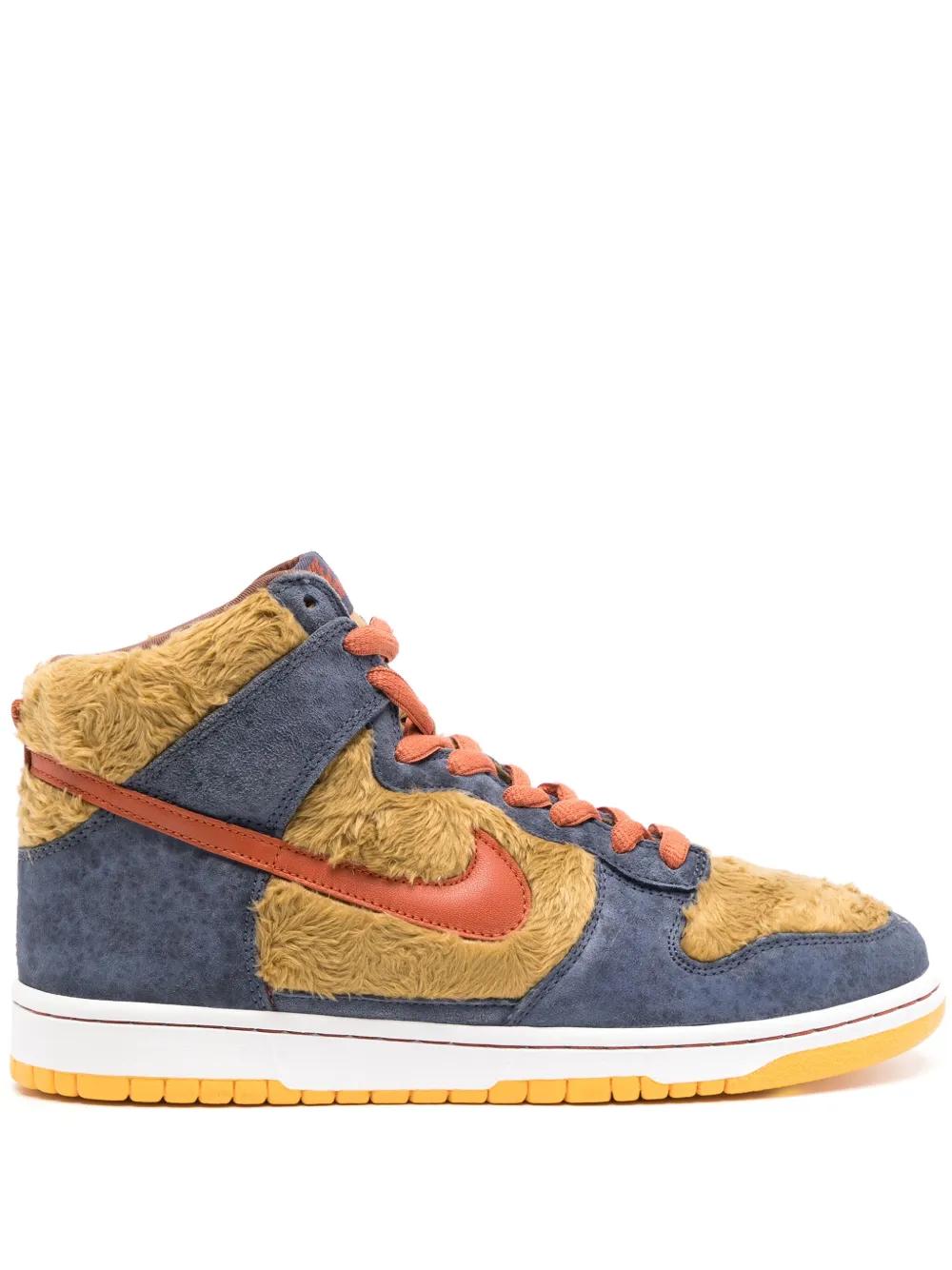 Nike Sb Dunk Sneakers for Men Up to 51% off Lyst