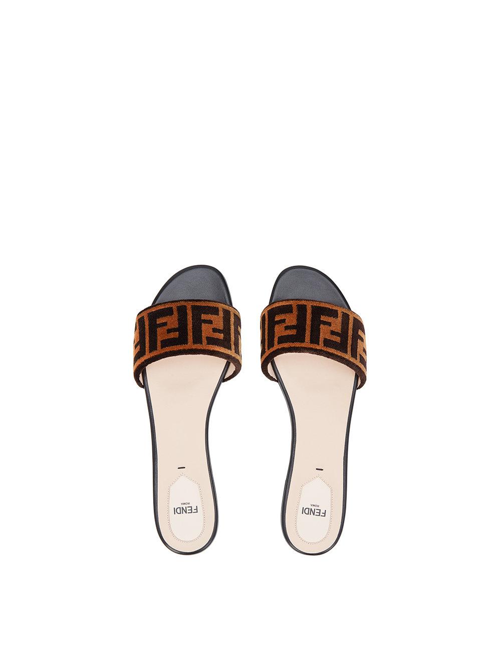Fendi Open Toe Flat Sandals in Brown | Lyst