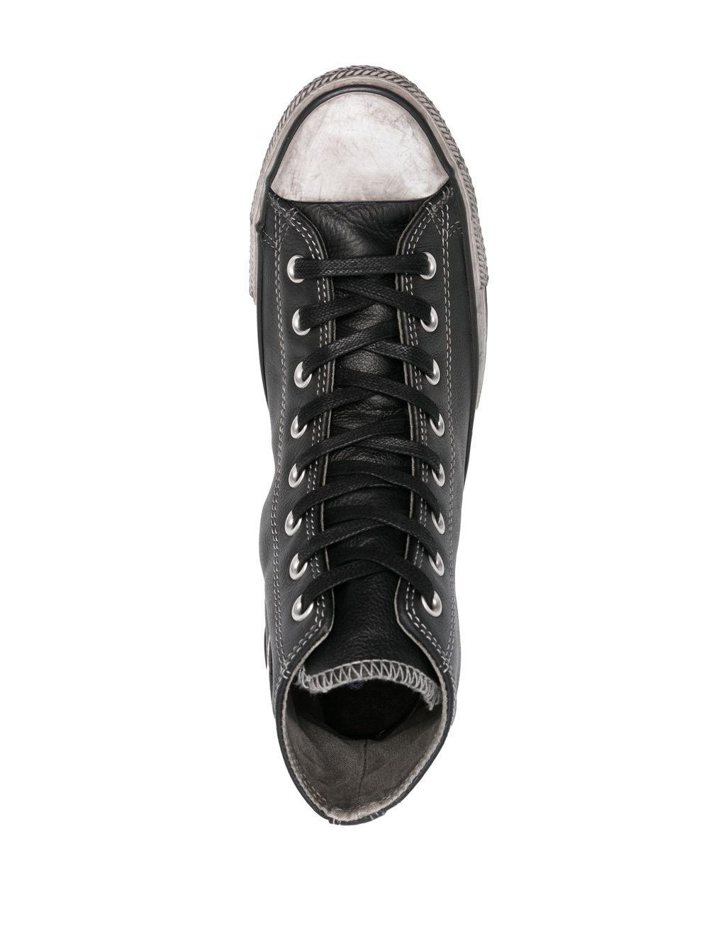 Converse Chuck Taylor Distressed High top Sneakers in Black for