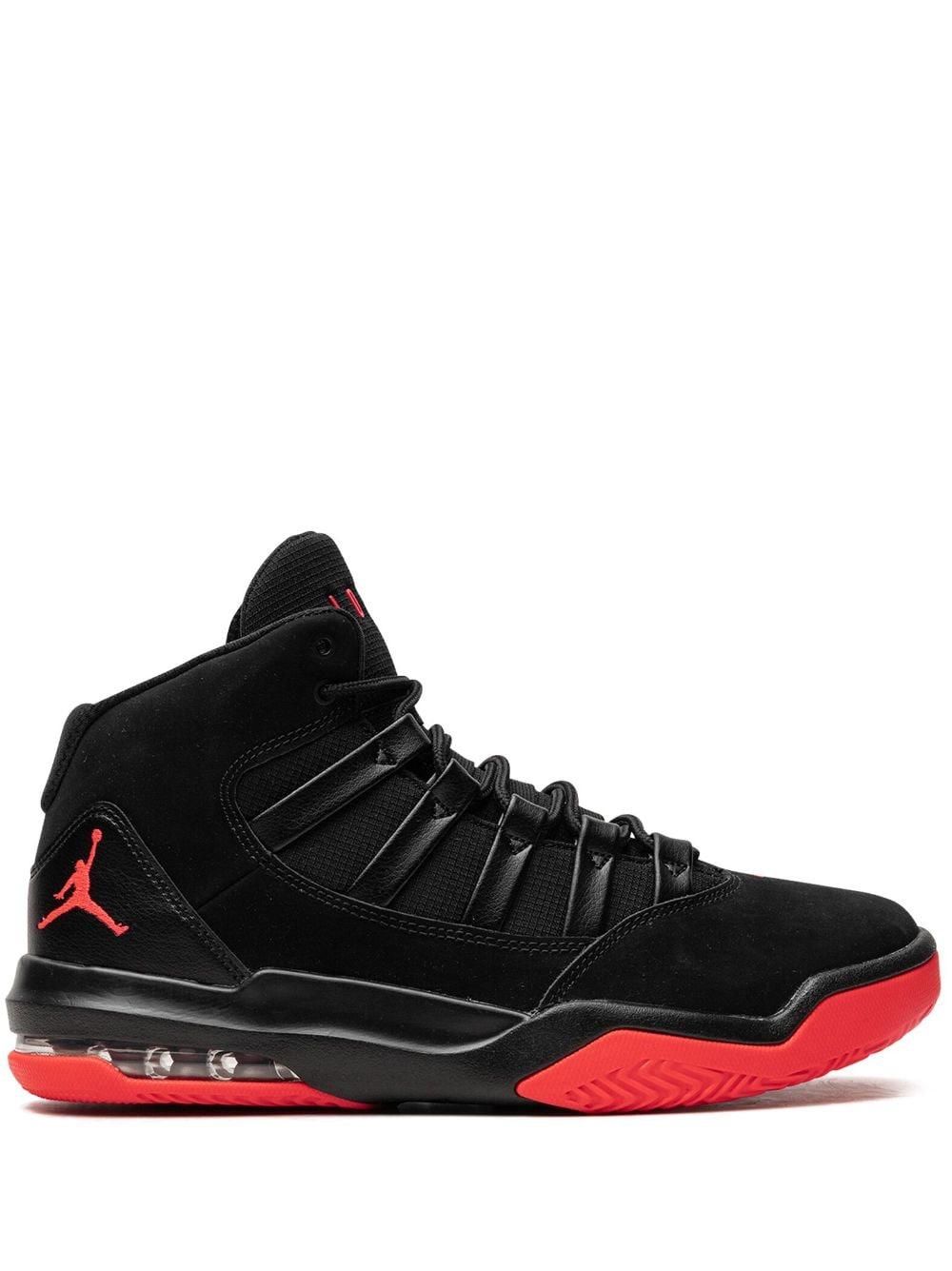 infra red nike