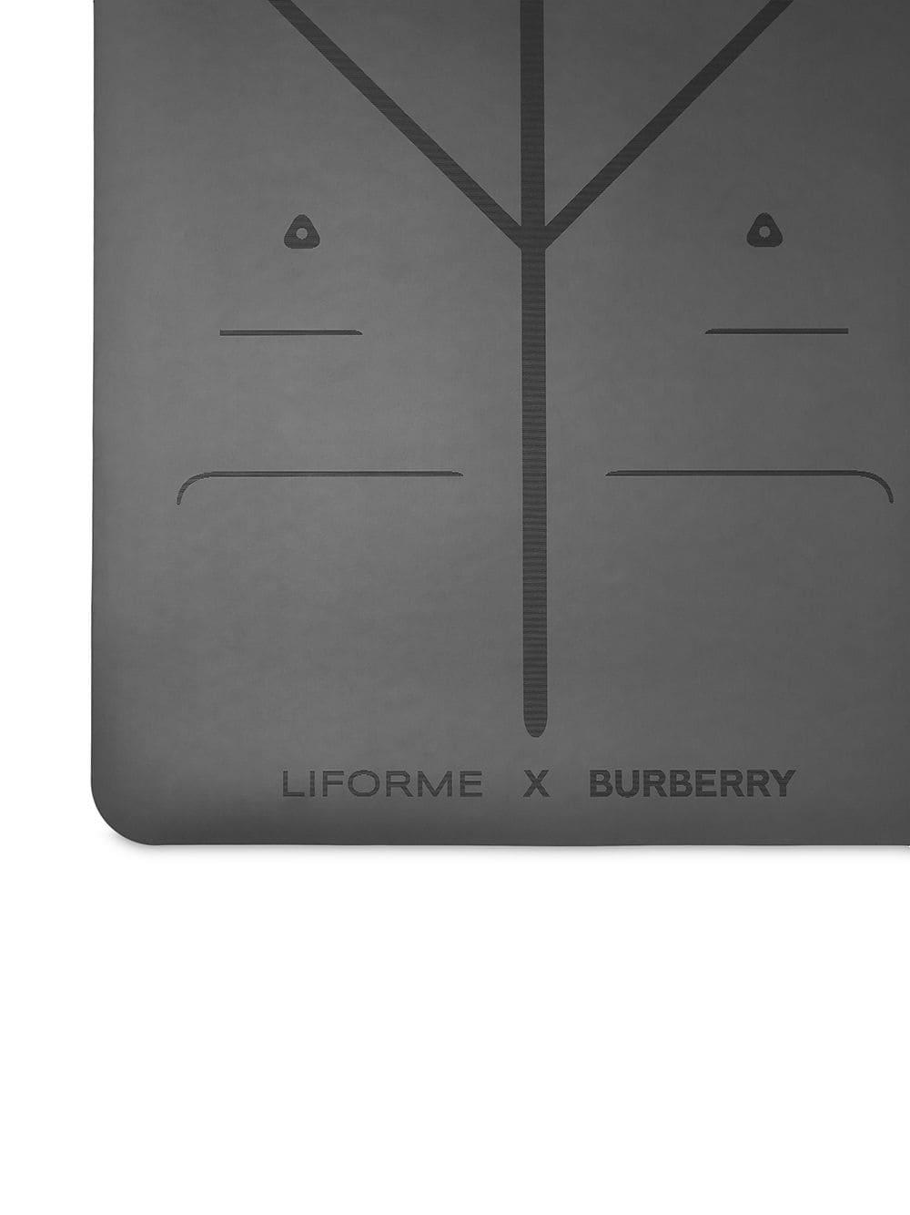 Burberry X Liforme Monogram Motif Yoga Mat in Brown | Lyst