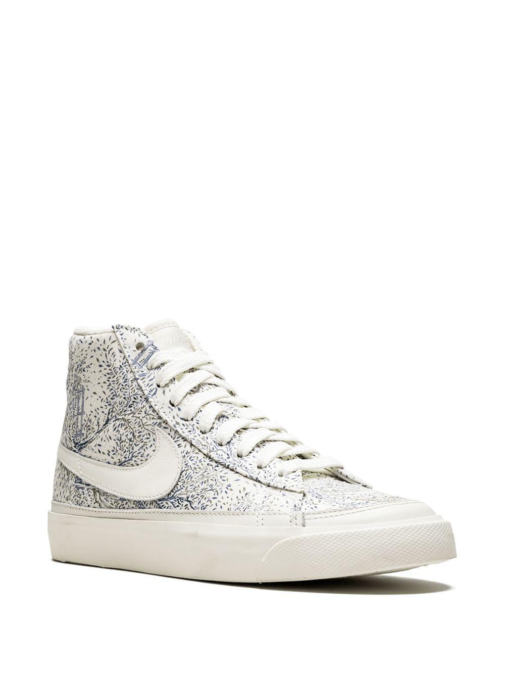 nike wmns blazer mid prm