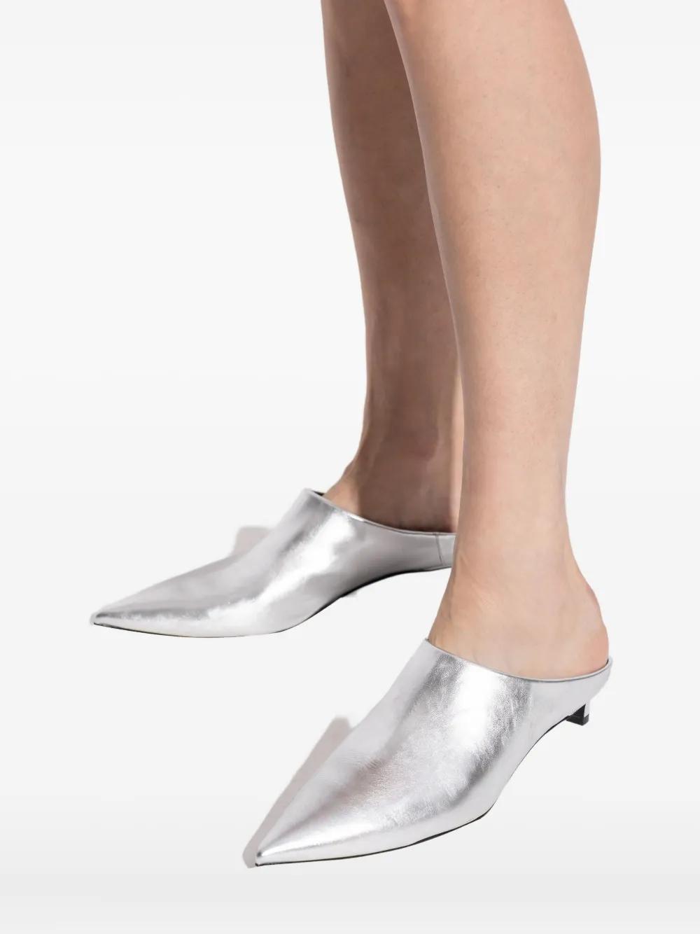【関税＆送料込み】Jil Sander Mule Shoe Shoes JIL SANDER | Black Women's Mules And Clogs | YOOX