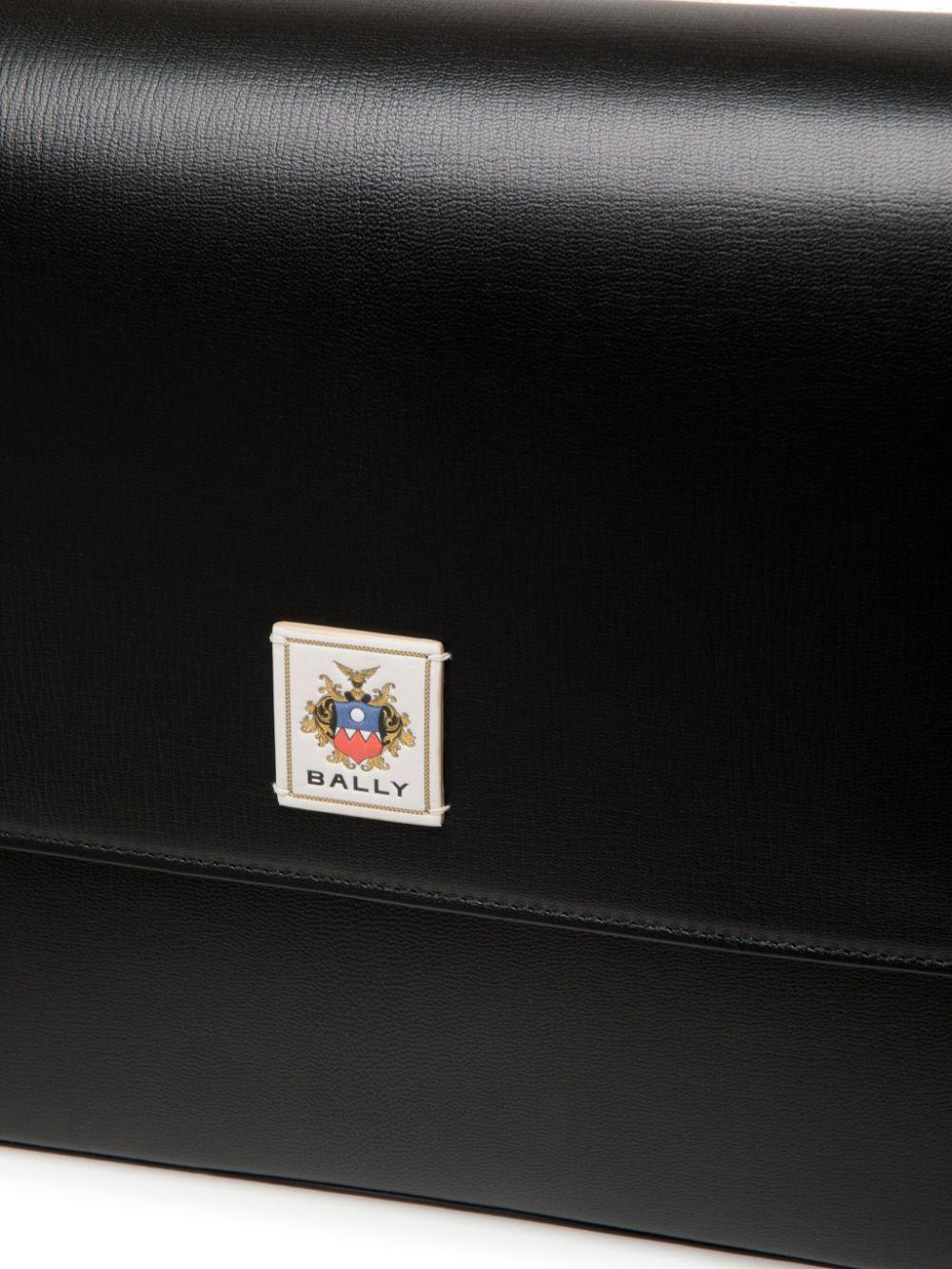 Bally メンズ ブラック ロゴパッチ ショルダーバッグ Bally メンズ ブラック ロゴパッチ ショルダーバッグ