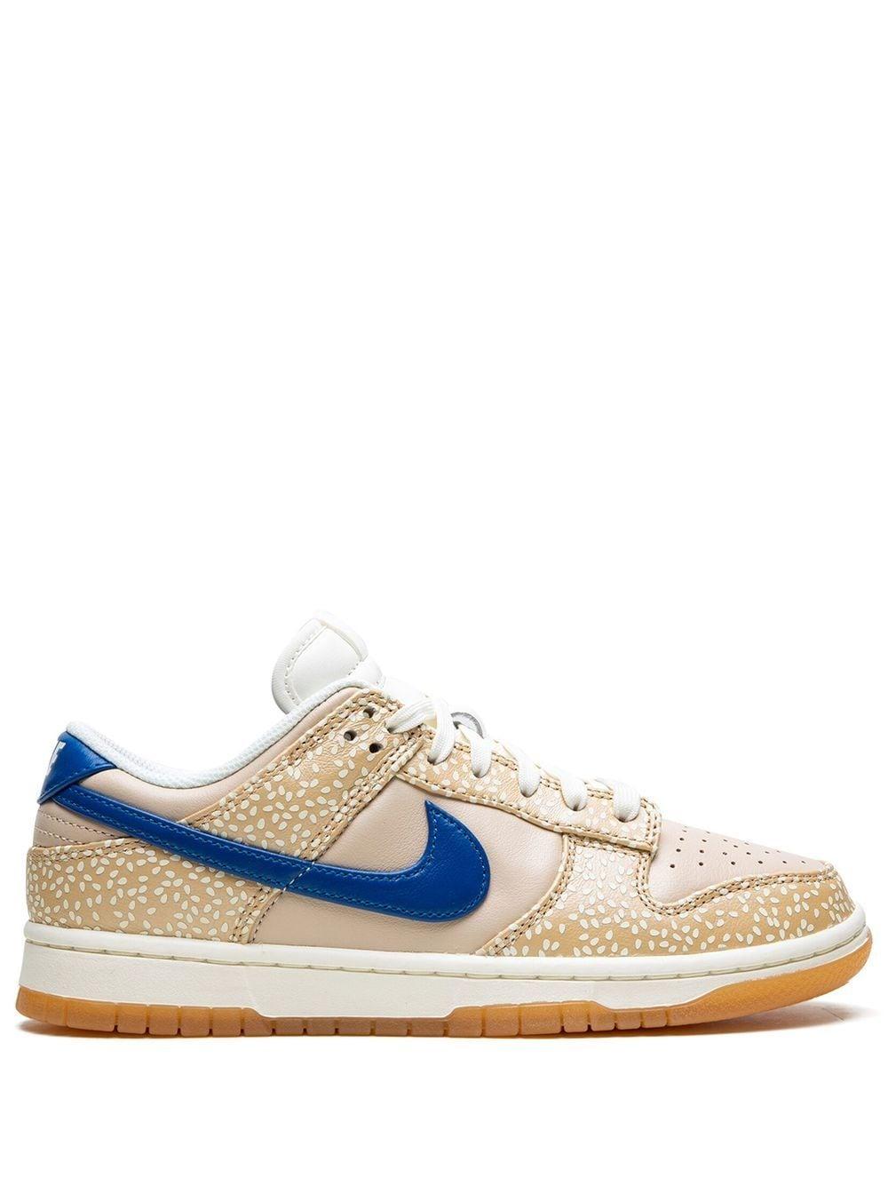 Nike Dunk Low in Natural | Lyst