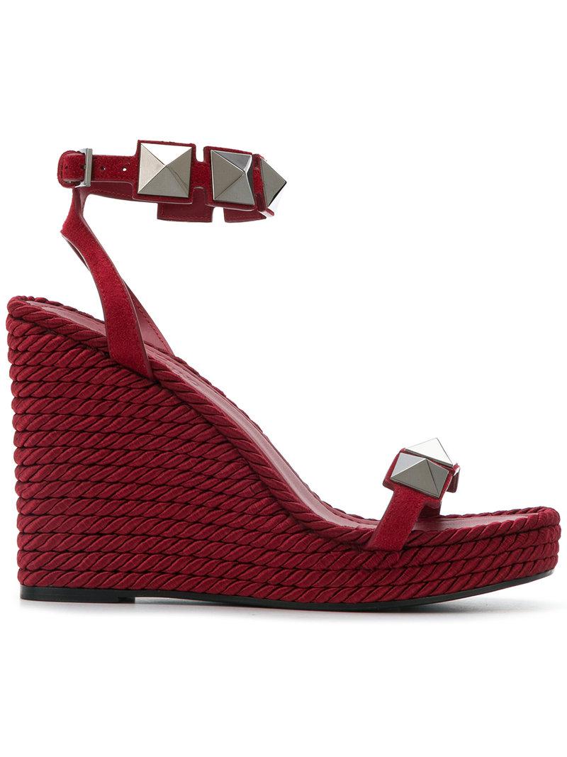 Sandalias con plataforma y tachuelas Valentino de Cuero de color Rojo | Lyst