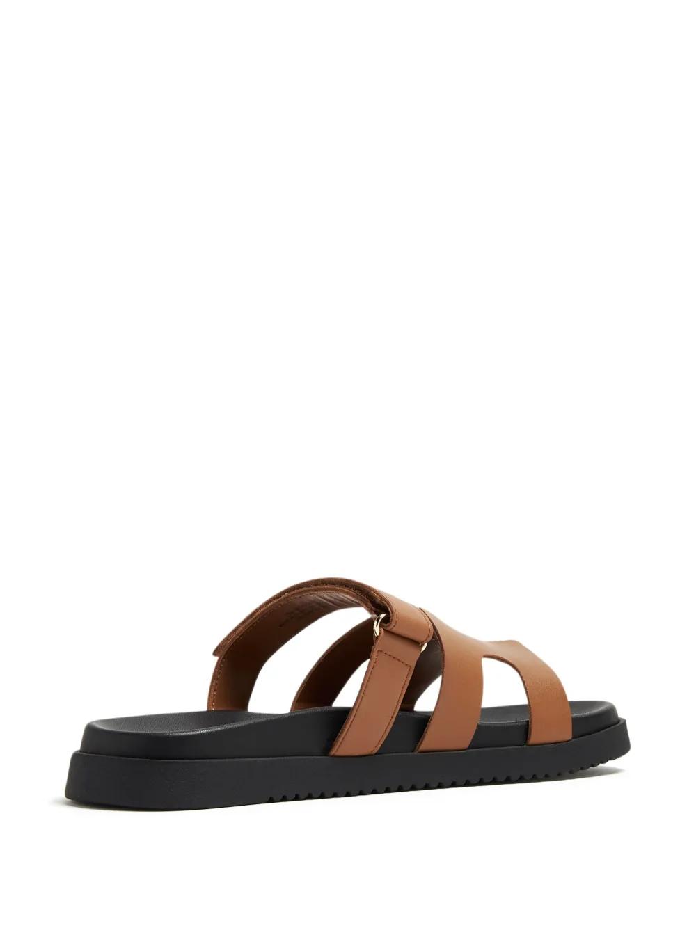 レディース Steve Madden フラットサンダル | オンラインセール
