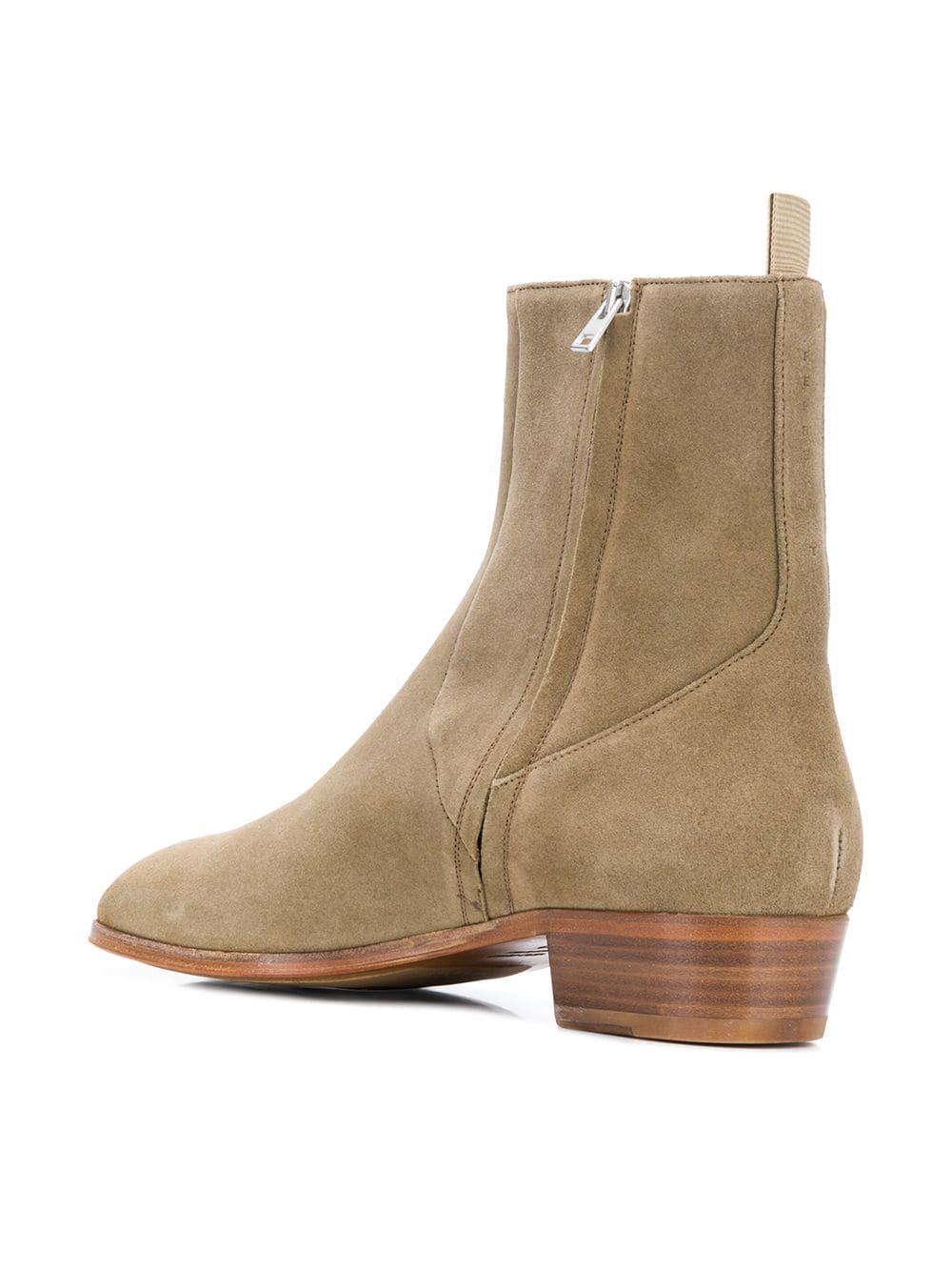 represent boots