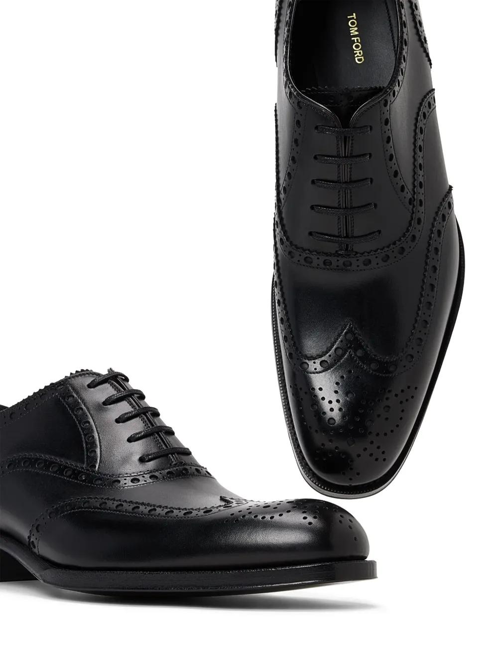 Tom Ford Leather Oxford Shoes in Black for Men | Lyst display picture 1