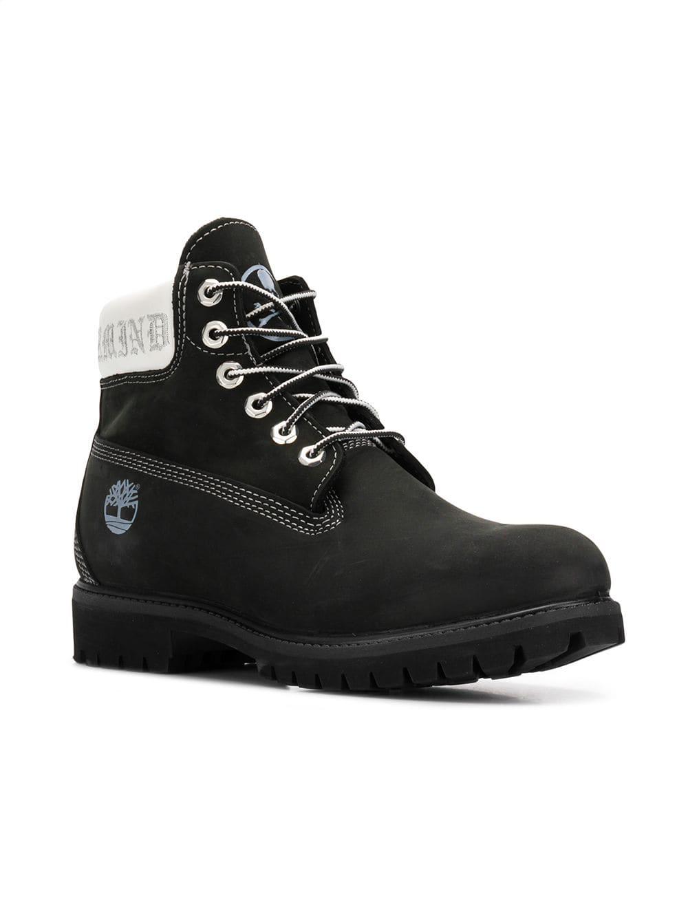 black construction timberlands