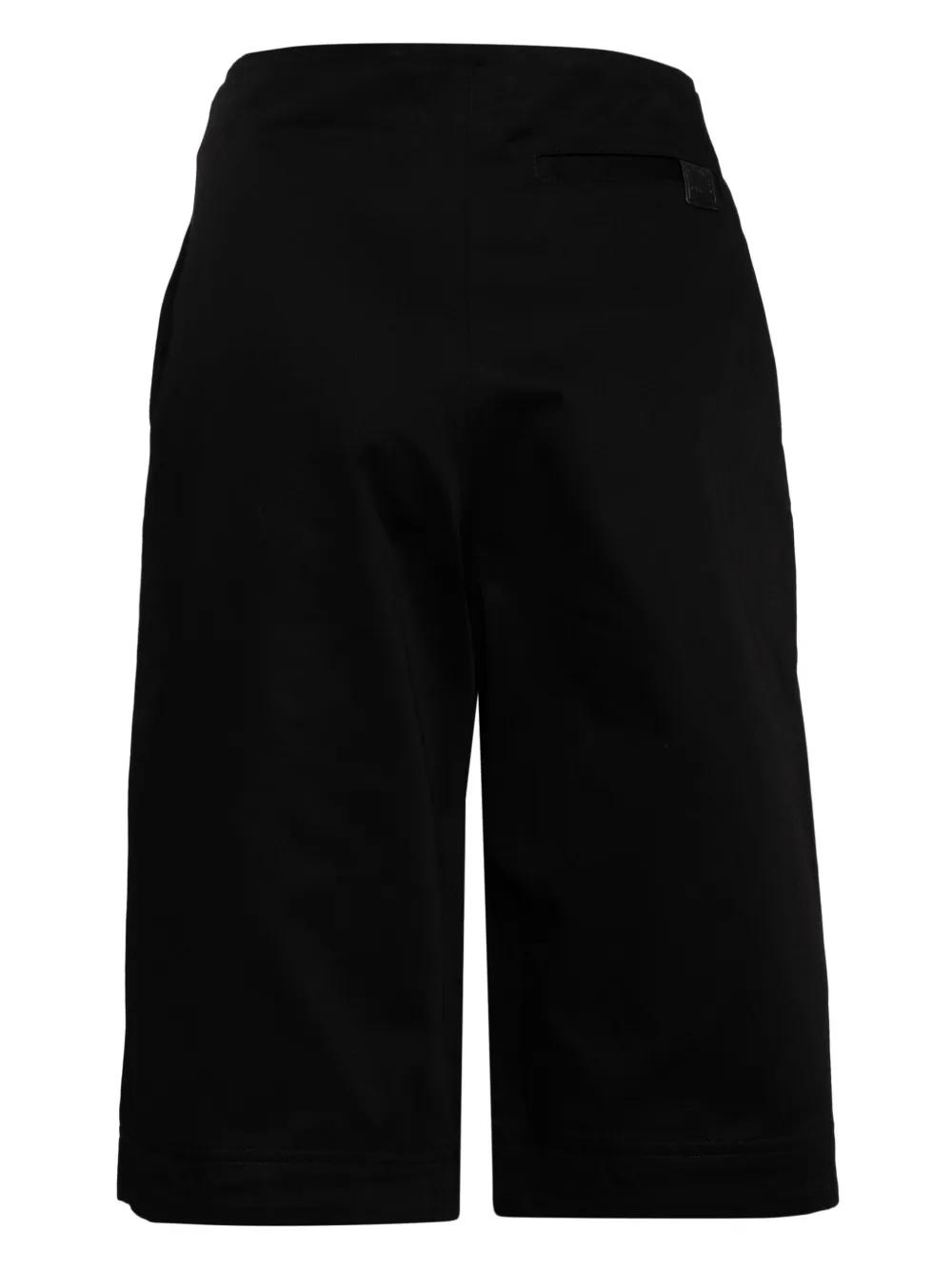 【送料&関税込】Loewe White Leather Shorts Loewe White Leather Shorts | italist