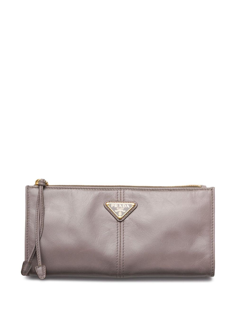 Prada saffiano clutch bag deals
