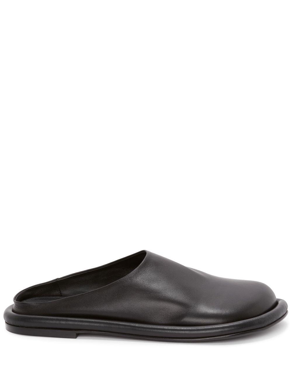 Hombre Zapatos de Zapatos sin cordones de Zapatillas de casa Slippers Bumper-Tube con puntera redonda JW Anderson de Cuero de color Negro para hombre 