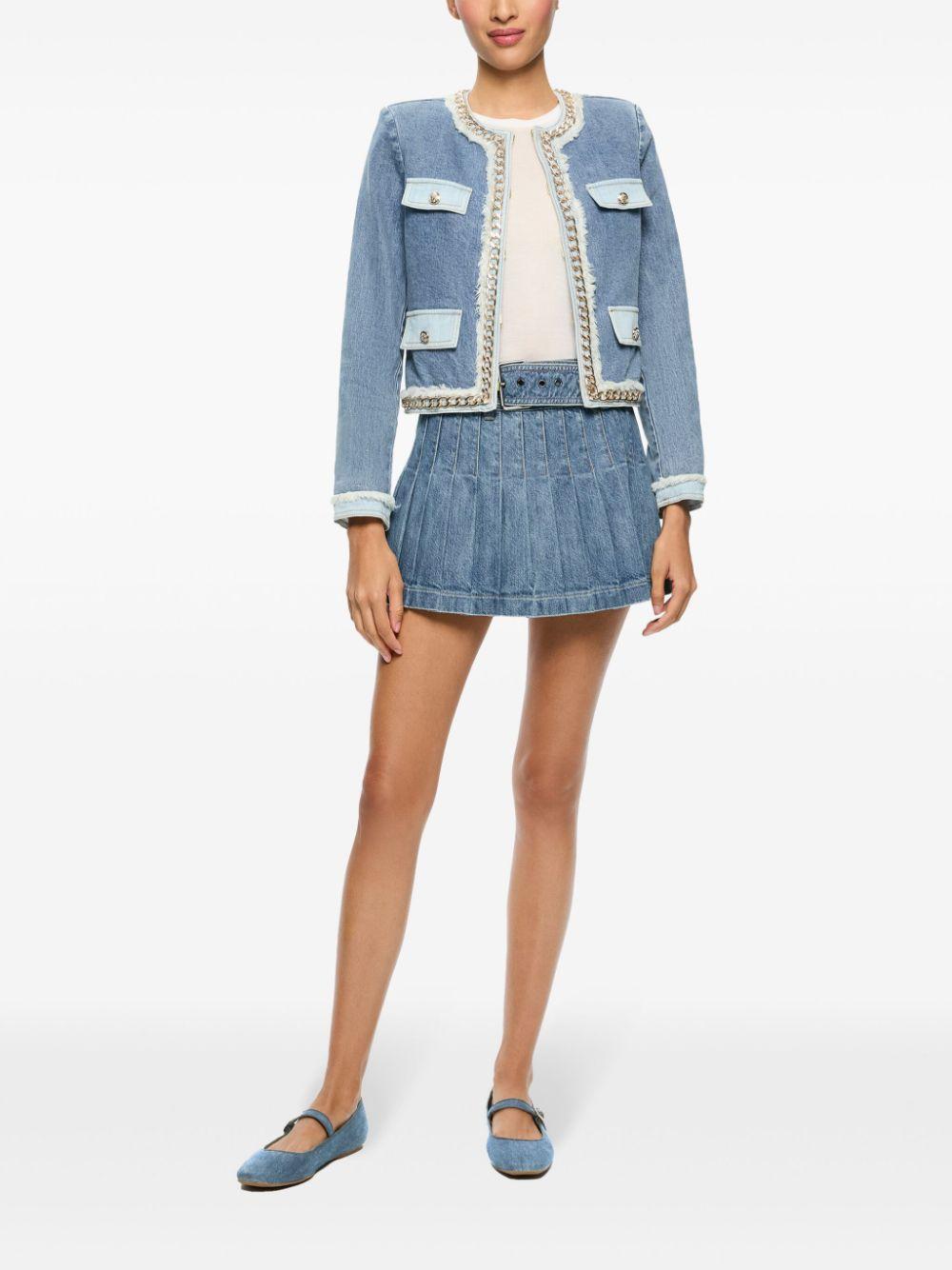 【Alice+Olivia】LANDON チェーン クロップド デニムジャケット Alice+Olivia】LANDON チェーン クロップド デニムジャケット