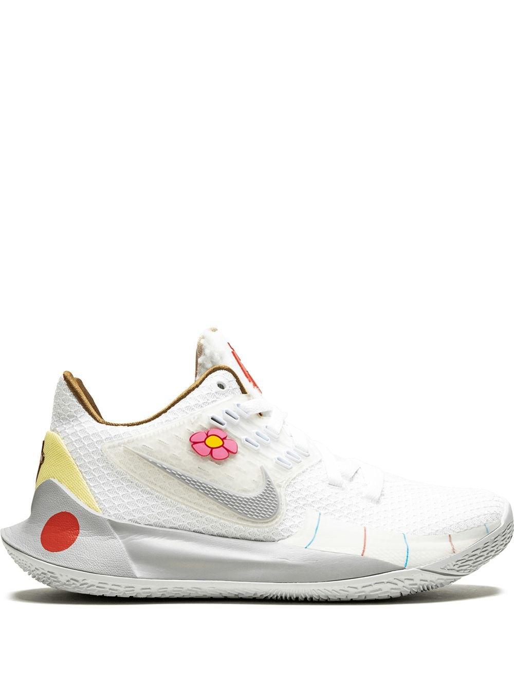 nike sandy shoes
