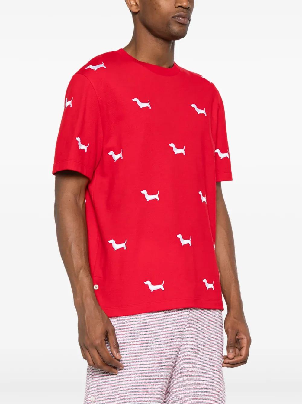 【送料&関税込】Thom Browne Dog-embroidered Crewneck T-shirt Thom Browne dog-embroidered Cotton T-shirt | White | FARFETCH PH