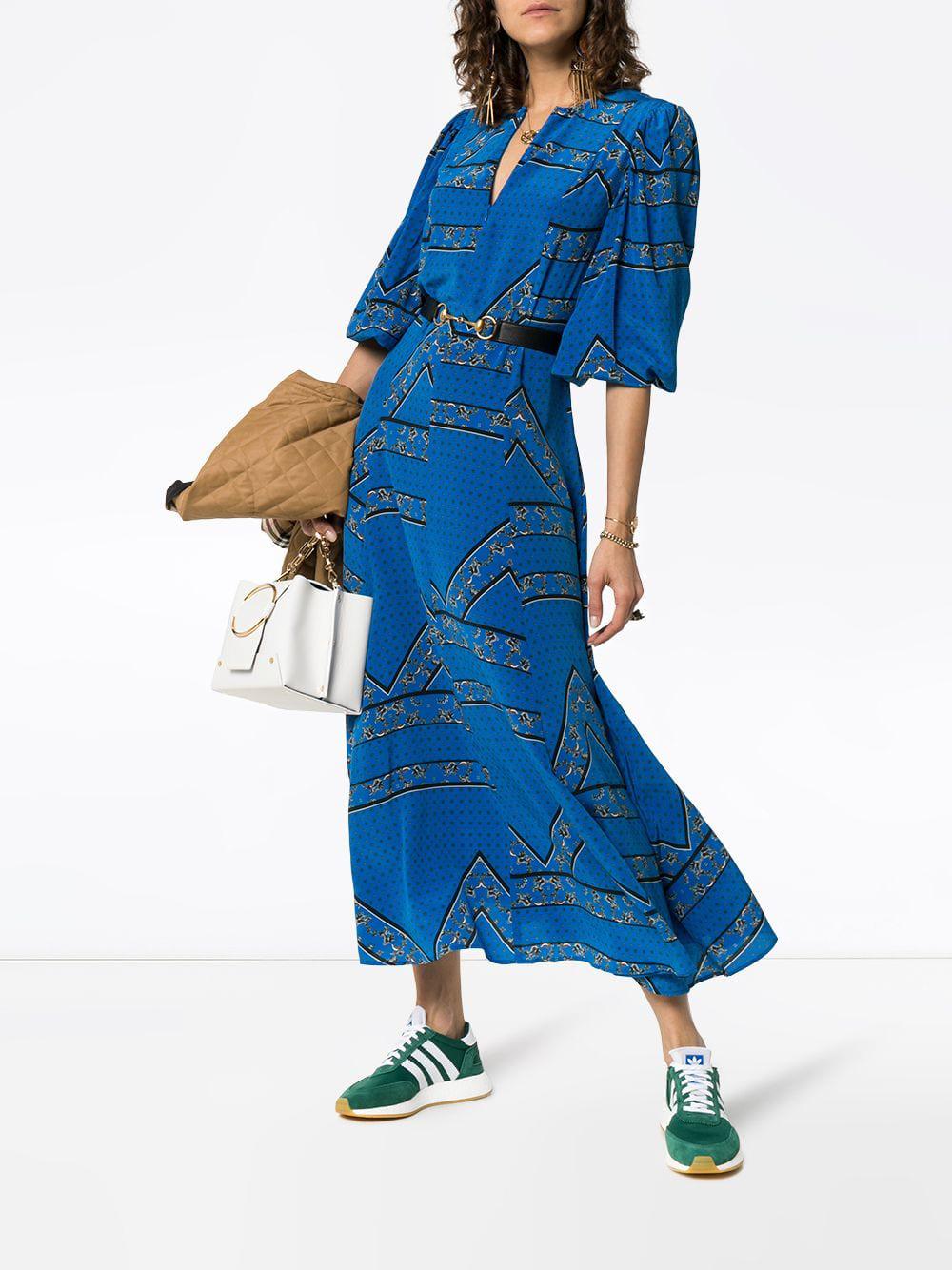 victorian dressing up