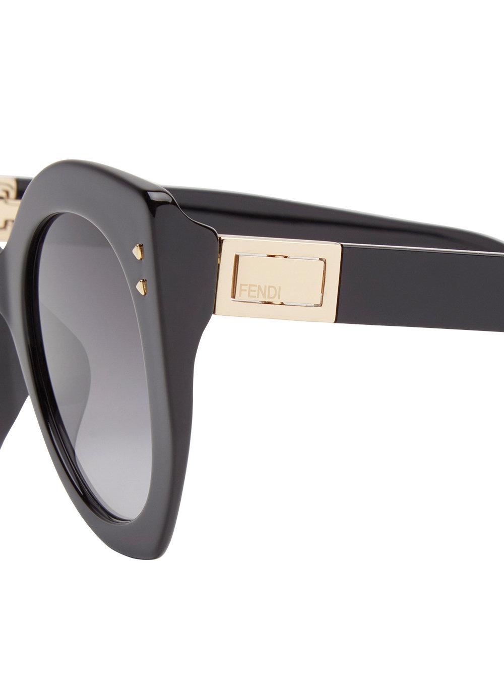 Fendi Peekaboo Sunglasses in Black | Lyst