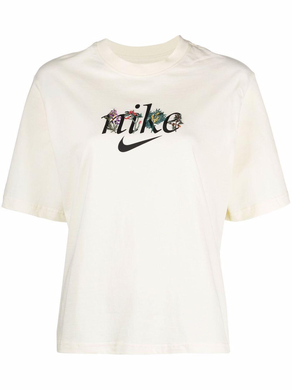 T-shirt à fleurs brodées Nike en coloris Blanc | Lyst