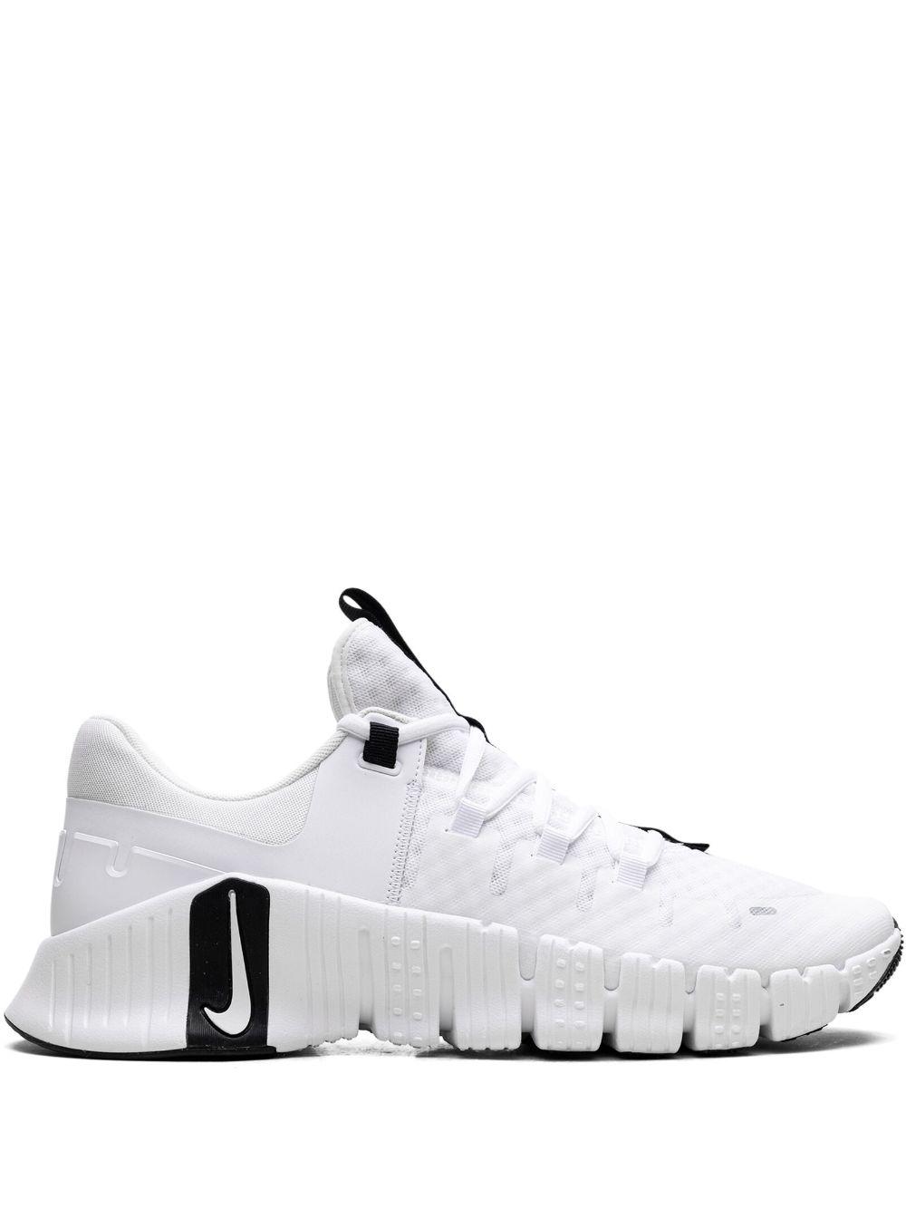 Nike Free Metcon 5 Tb Sneakers in White for Men Lyst UK