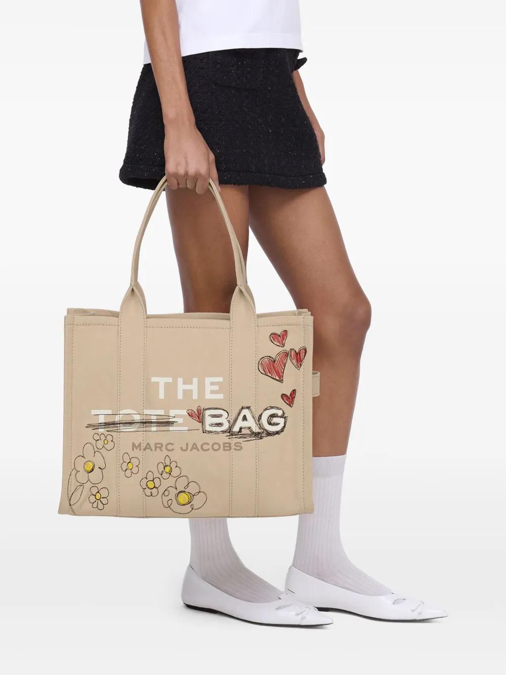 MARC JACOBS トートバッグ ナチュラル Marc Jacobs The Large Tote Bag in Natural | Lyst