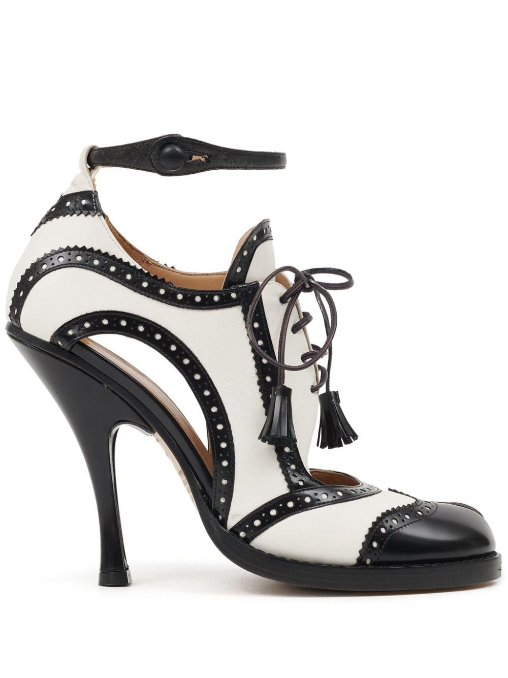 Maison Margiela Bourgeoise Spectator Tabi 100mm Pumps in