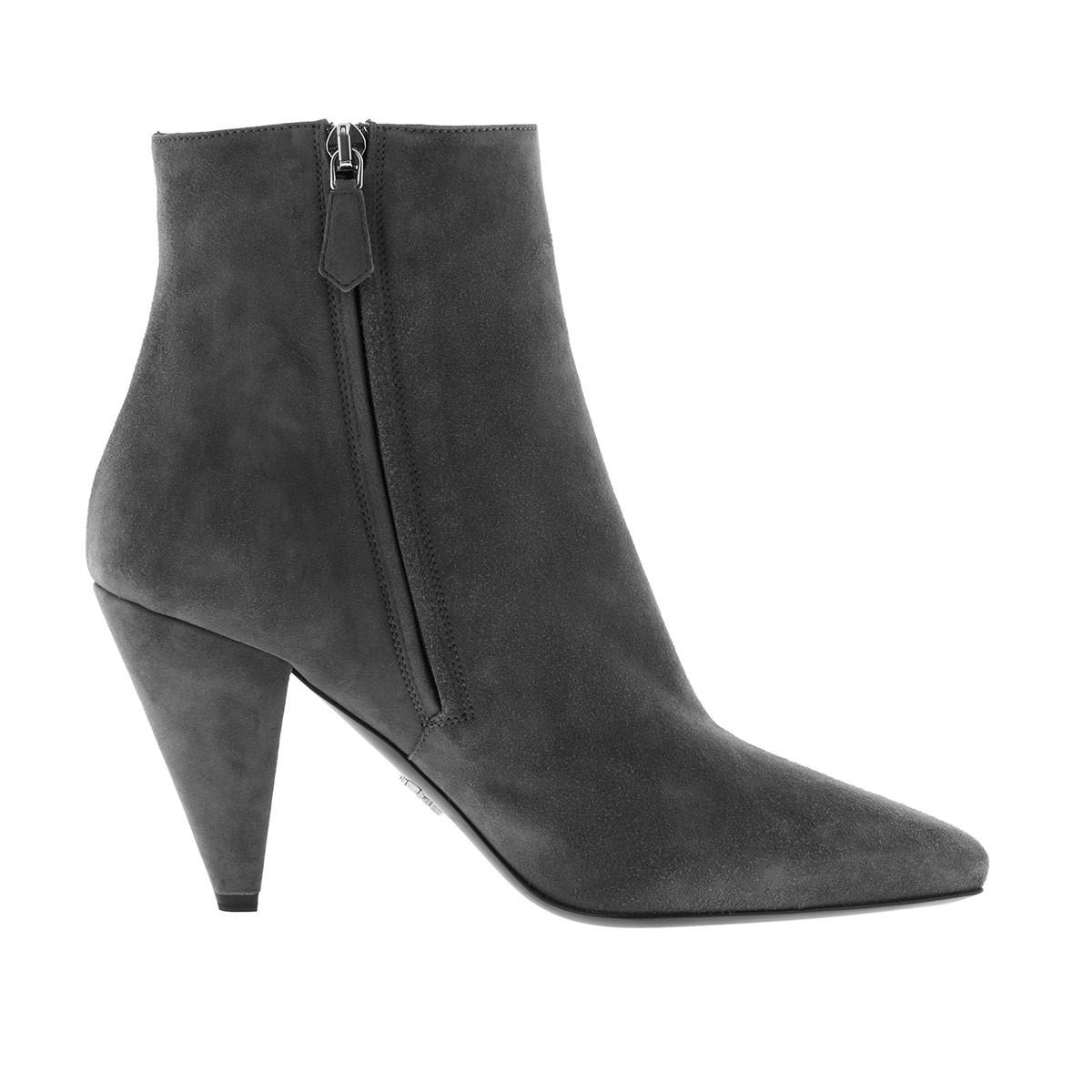 prada tronchetti boots