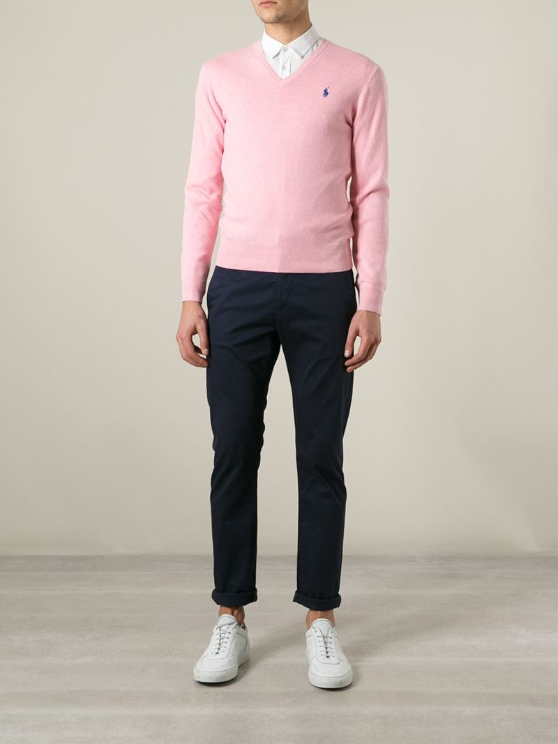 mens pink sweater outfit
