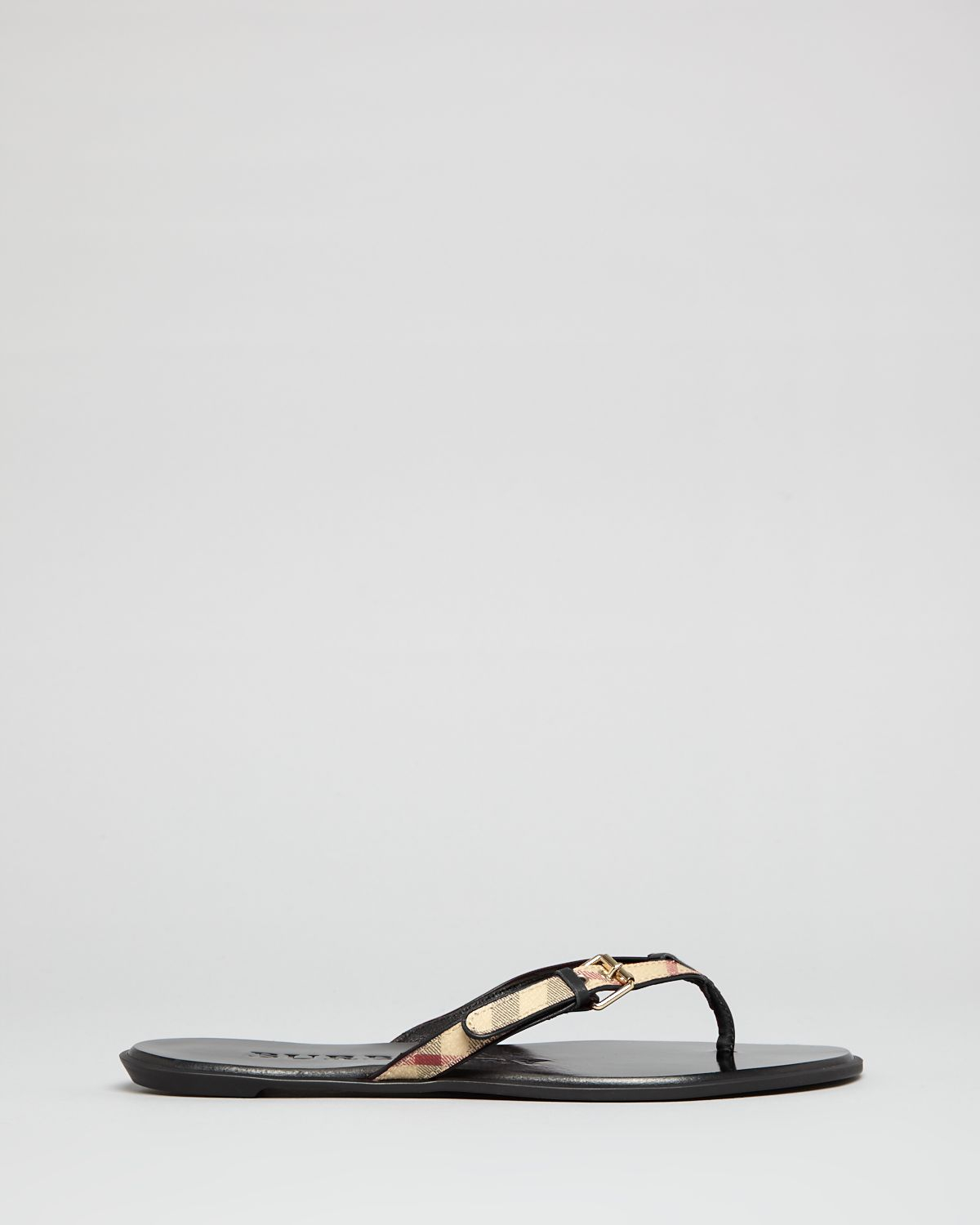 Stylish And Comfy: Burberry Flat Thong Sandals Gladstone - Shoe Effect