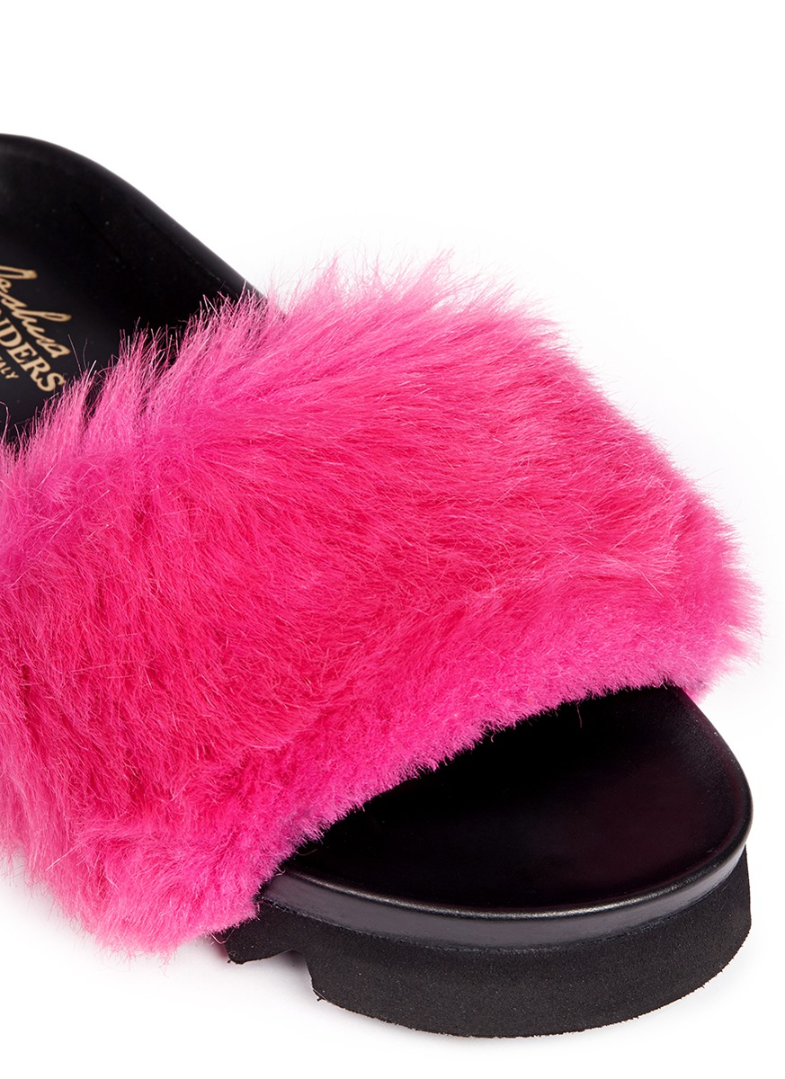 pink flip flops with fur