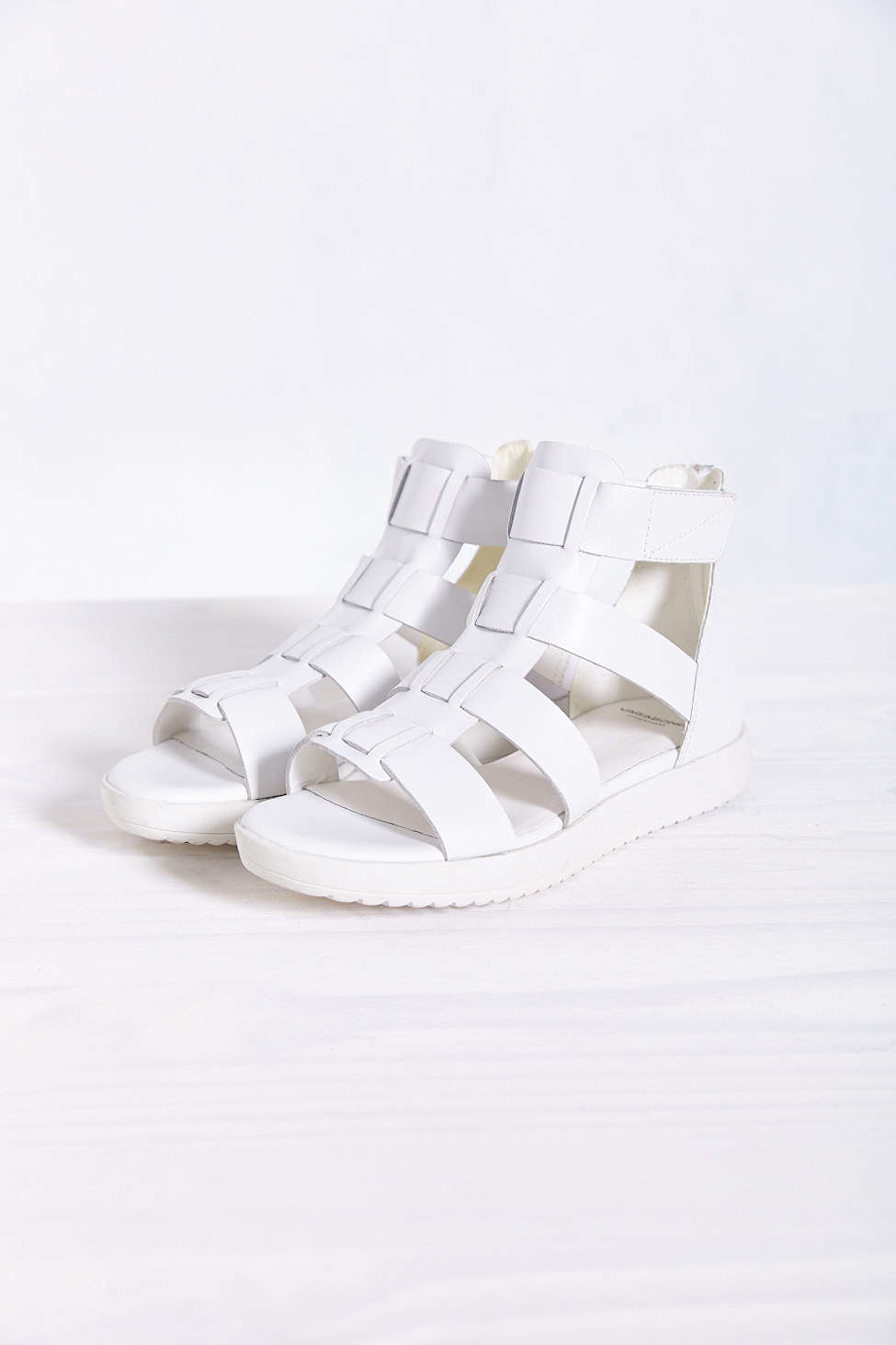 Vagabond Flora Gladiator Sandal in White | Lyst Canada