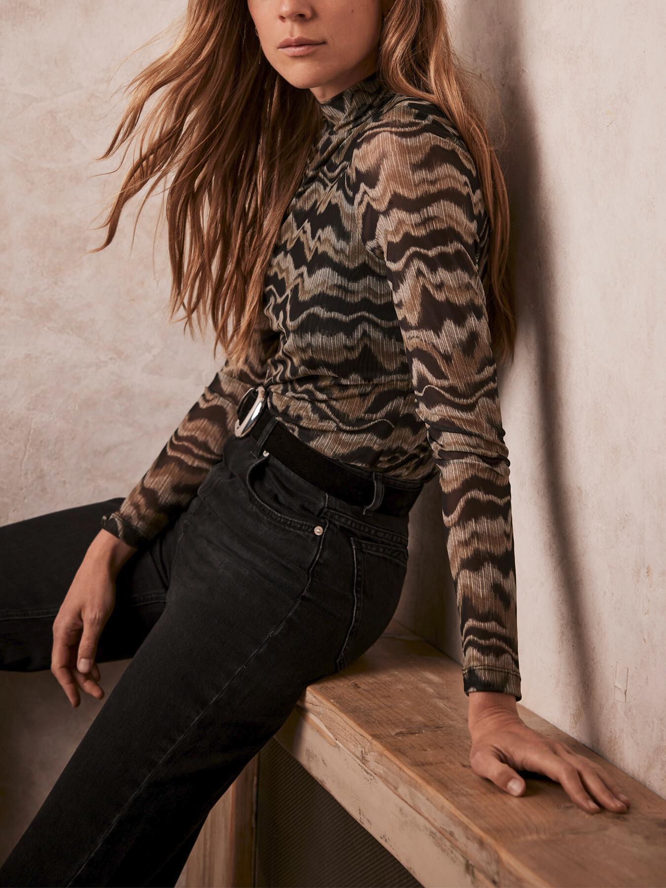 Mint Velvet Women's Neutral Abstract Print Mesh Top in Grey Lyst UK