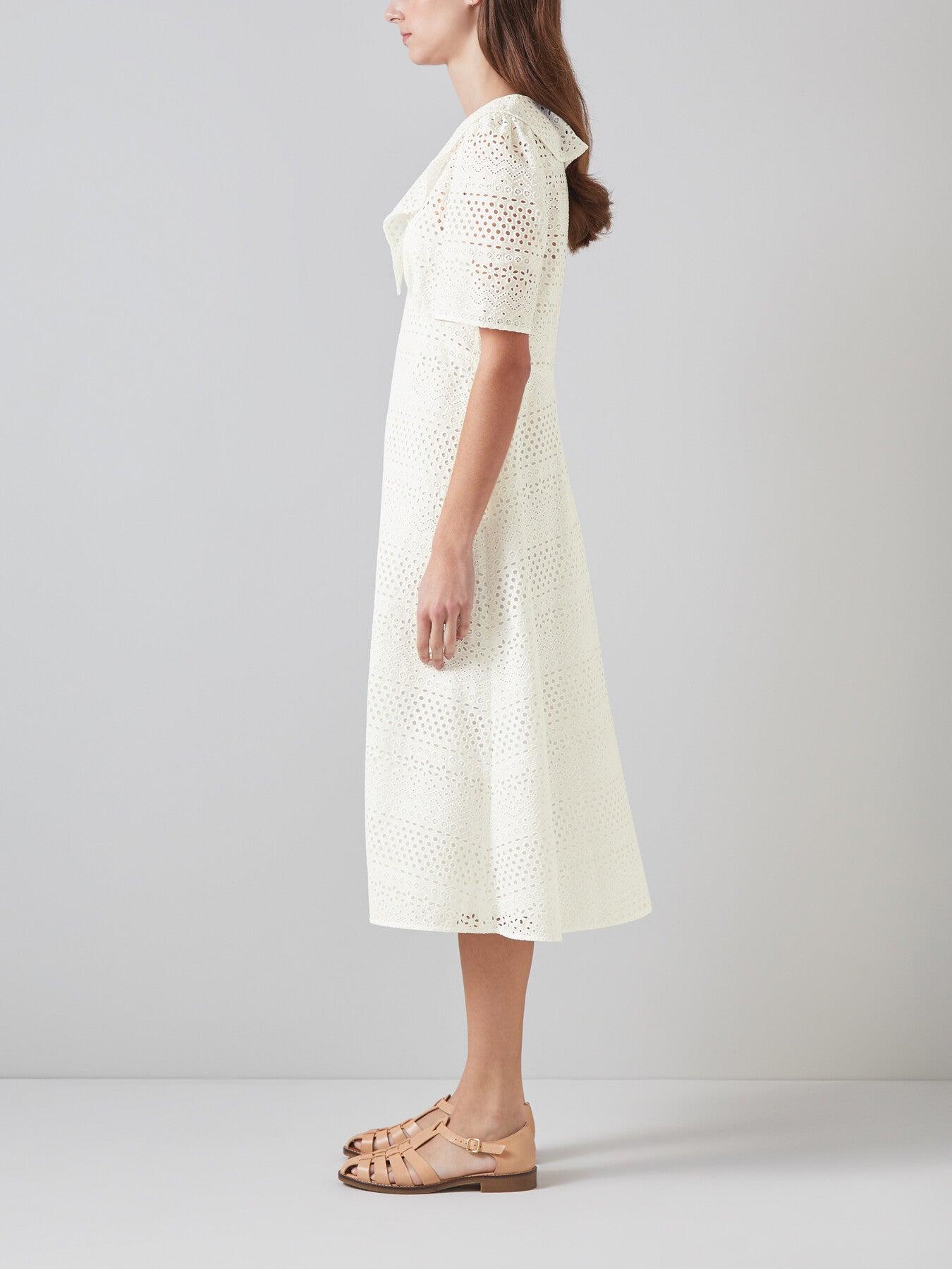lace vintage swing dress 1950S White V Neck Lace Long Sleeve Swing Dress, White / M