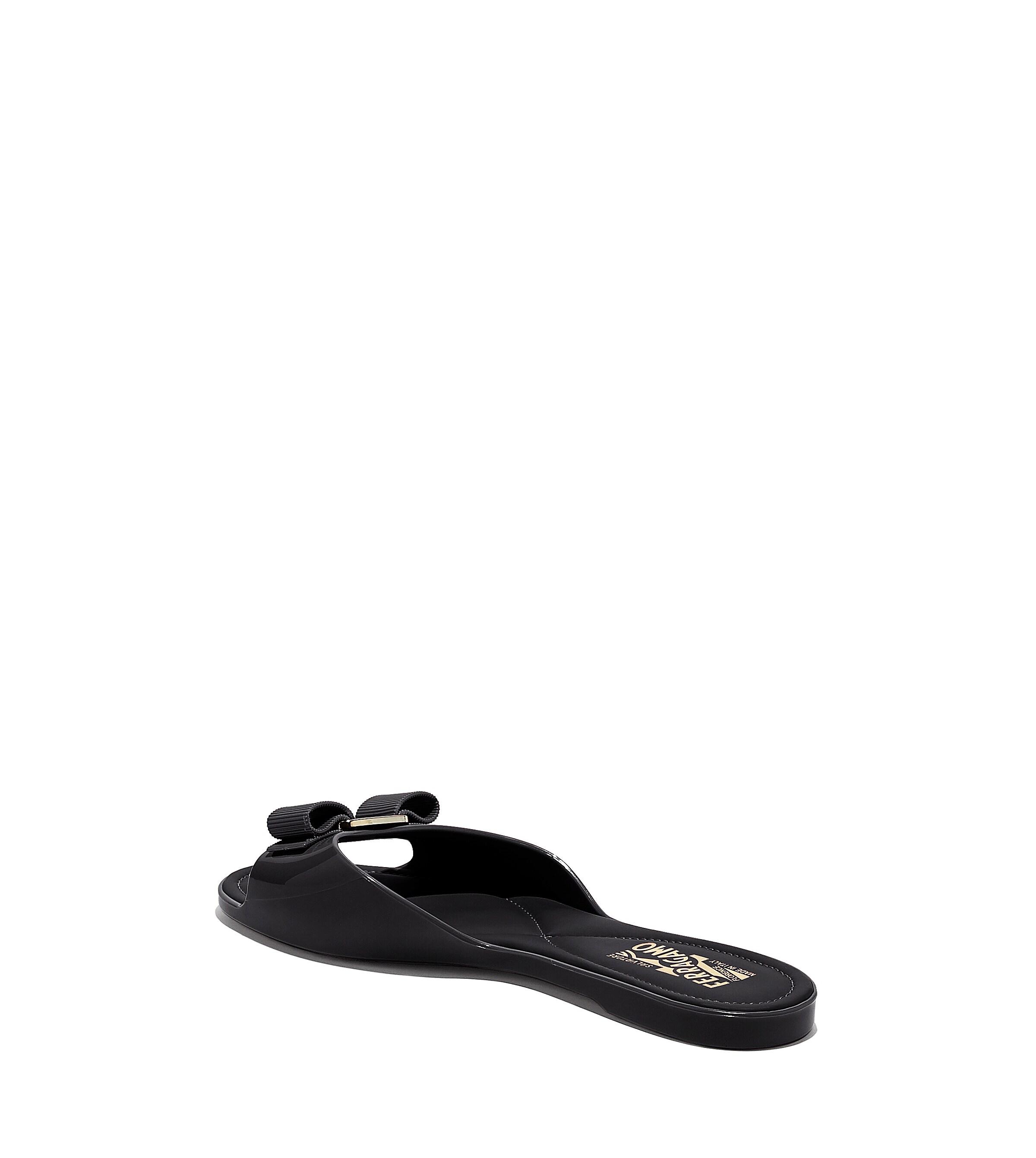 Ferragamo Vara Bow Jelly Slide Sandal in Black | Lyst