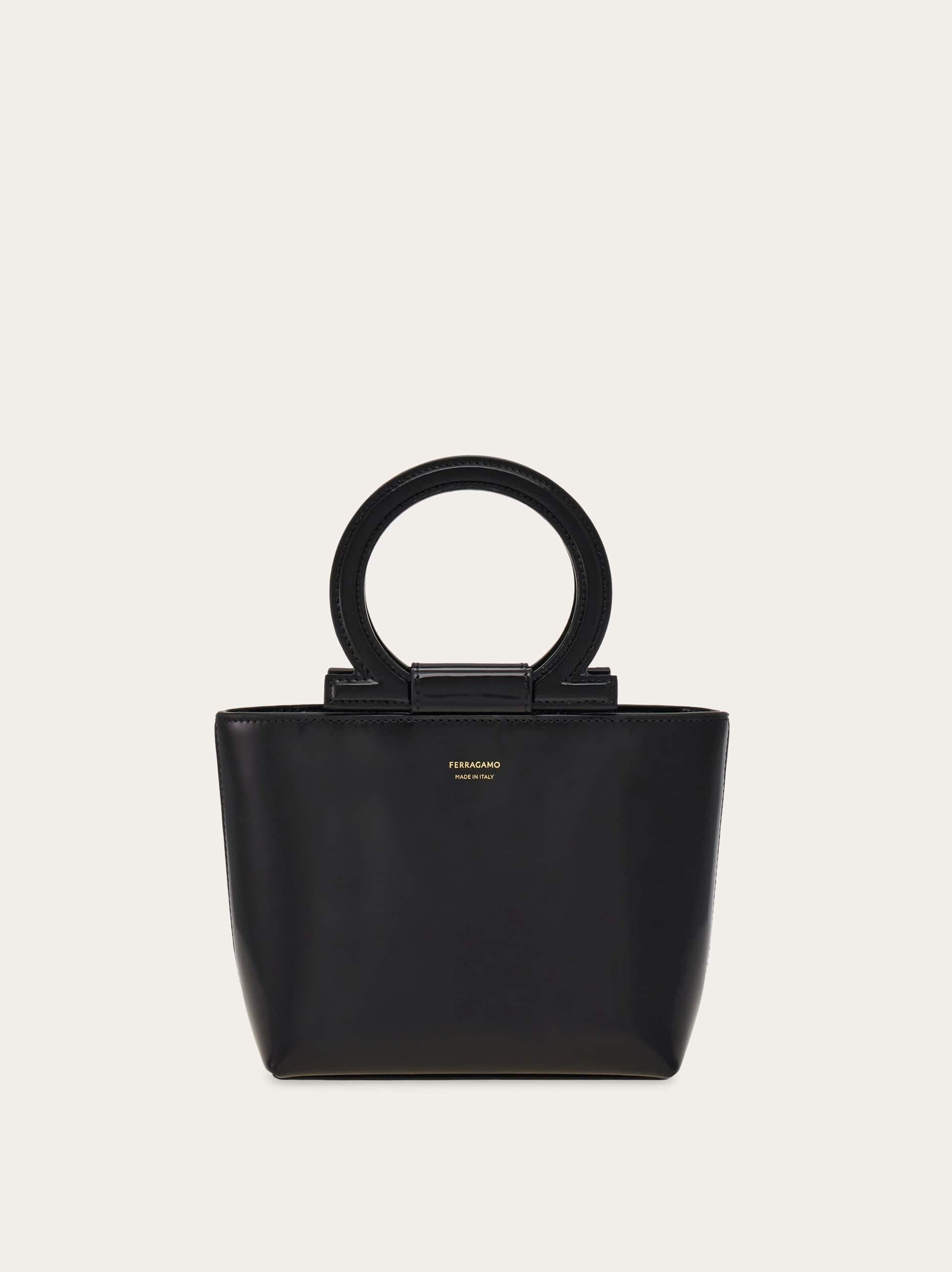ショルダーバッグ・ポシェット FERRAGAMO BUCKET BAG (211488757946 LANGUOR) 9407.png?width=547&etag=