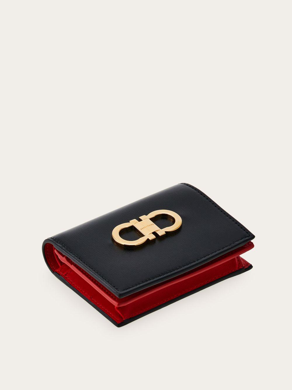 Ferragamo gancini clearance wallet