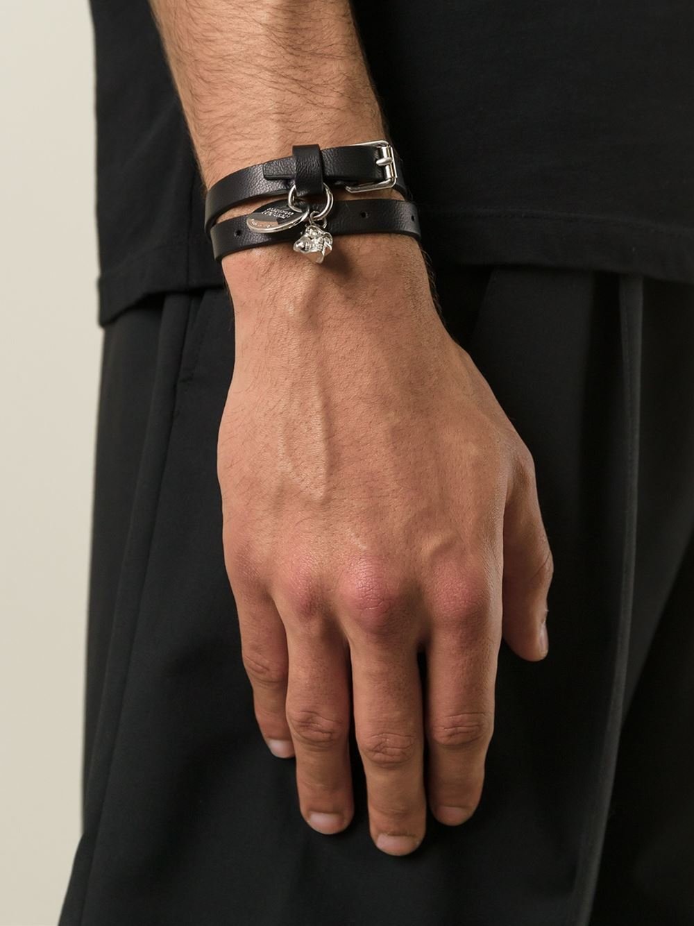 Alexander McQueen Double Wrap Skull Bracelet in Black for Men - Lyst