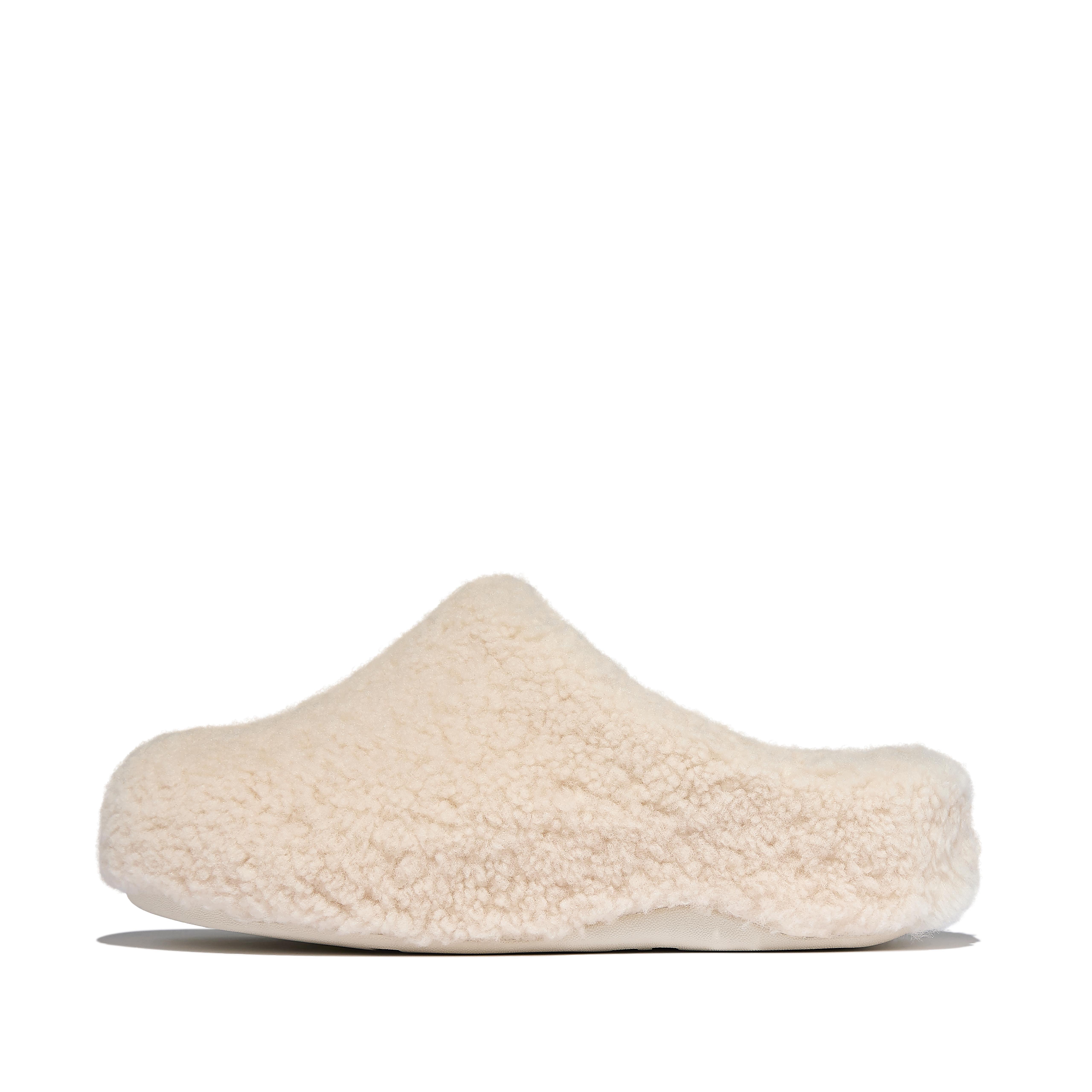 Fitflop Shuv Curly-Shearling Clogs in Natural Lyst UK