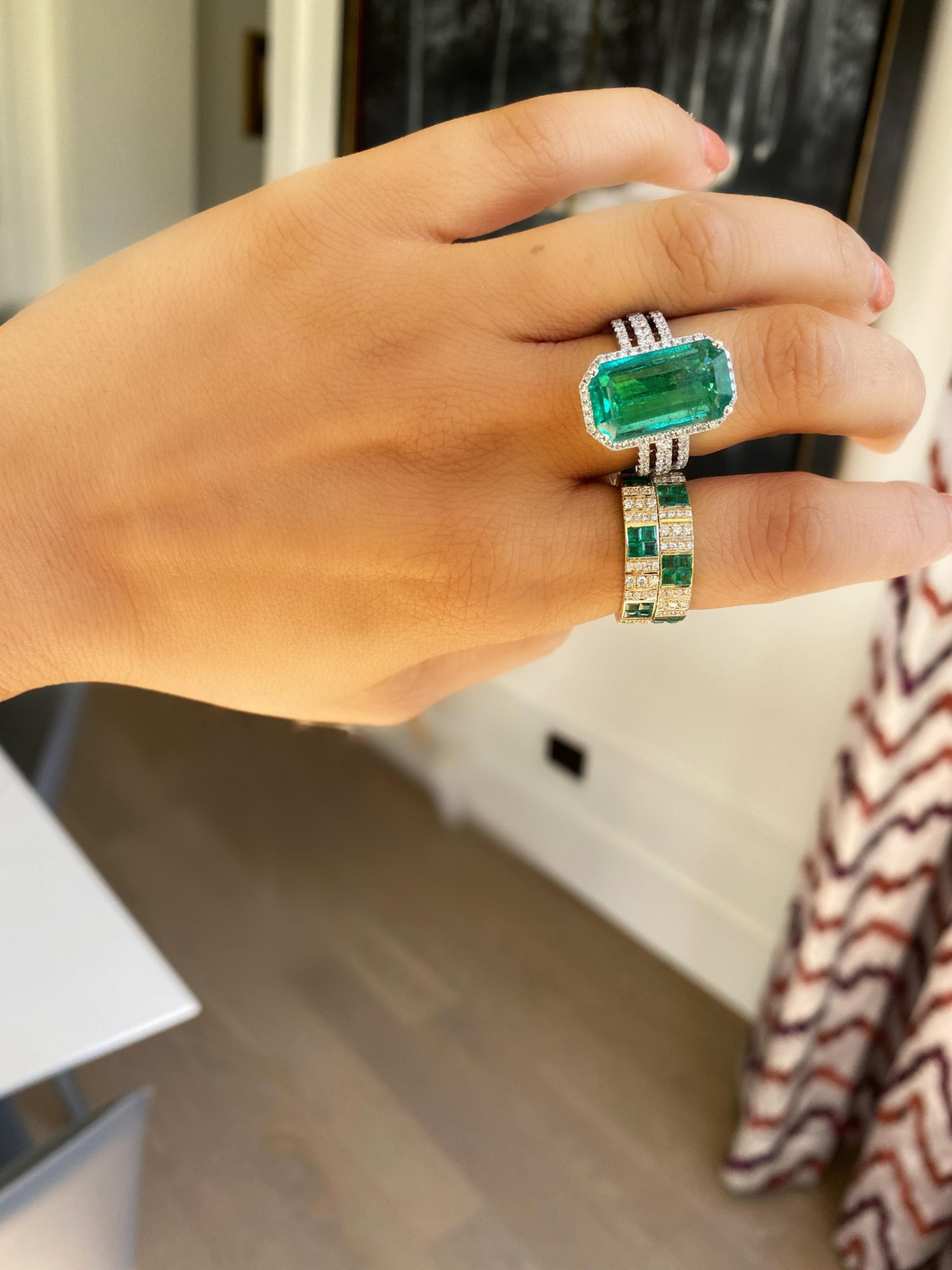 Ri Noor Yellow Gold Pinstripe Strength Diamond Cigar Band Skinny Ring W/  Emerald Inlay in Metallic | Lyst