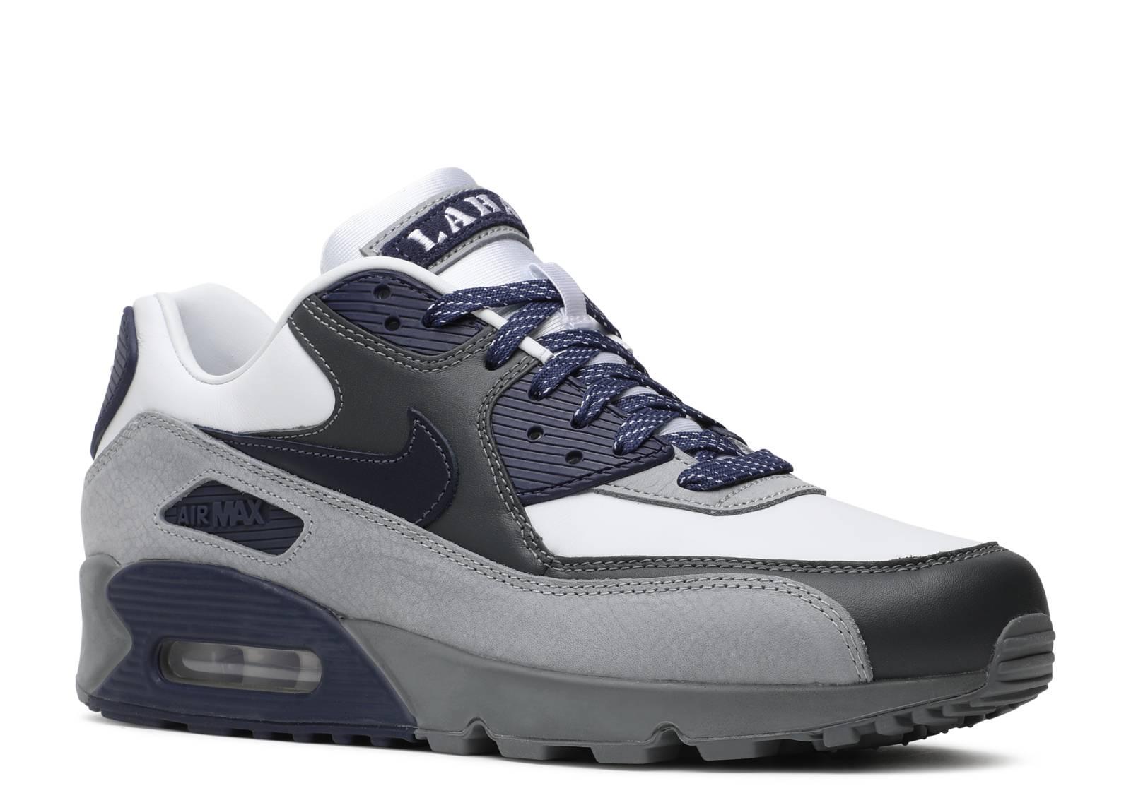 air max in blue