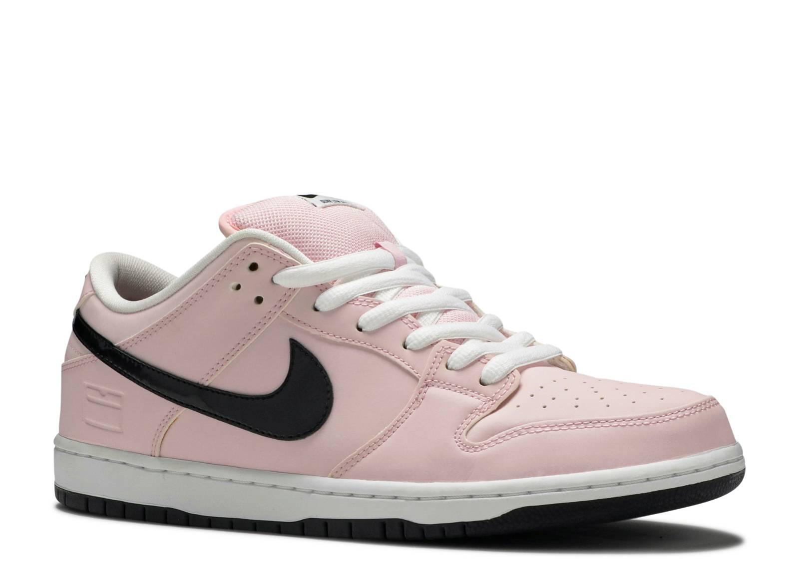 pink dunks flight club