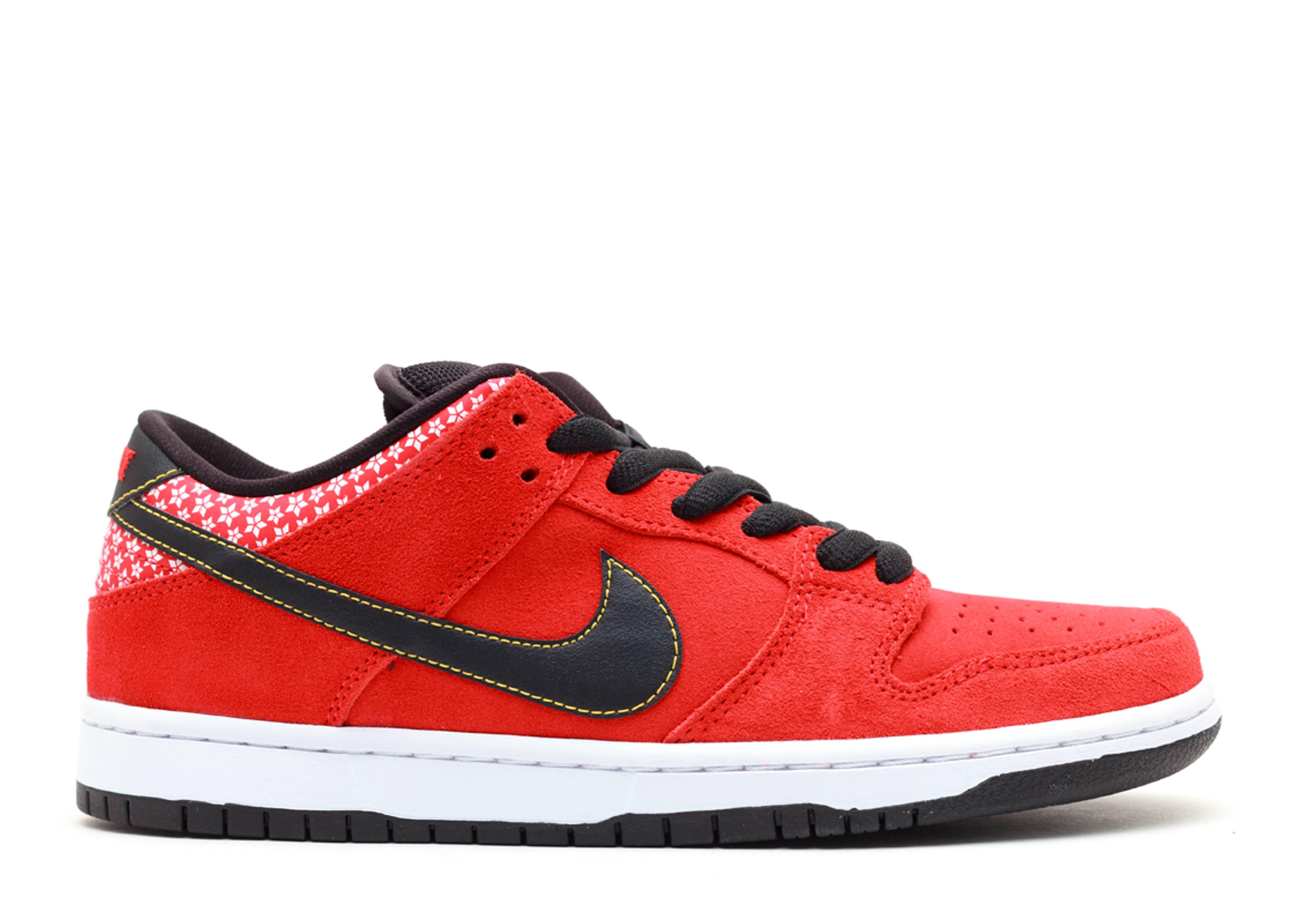 fire red dunks