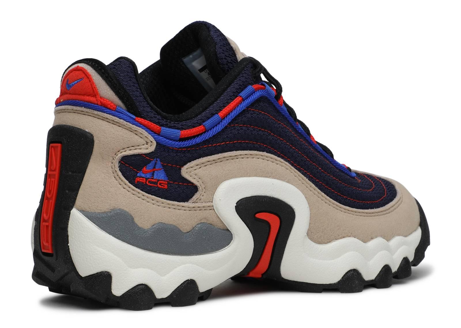 nike acg air skarn sand