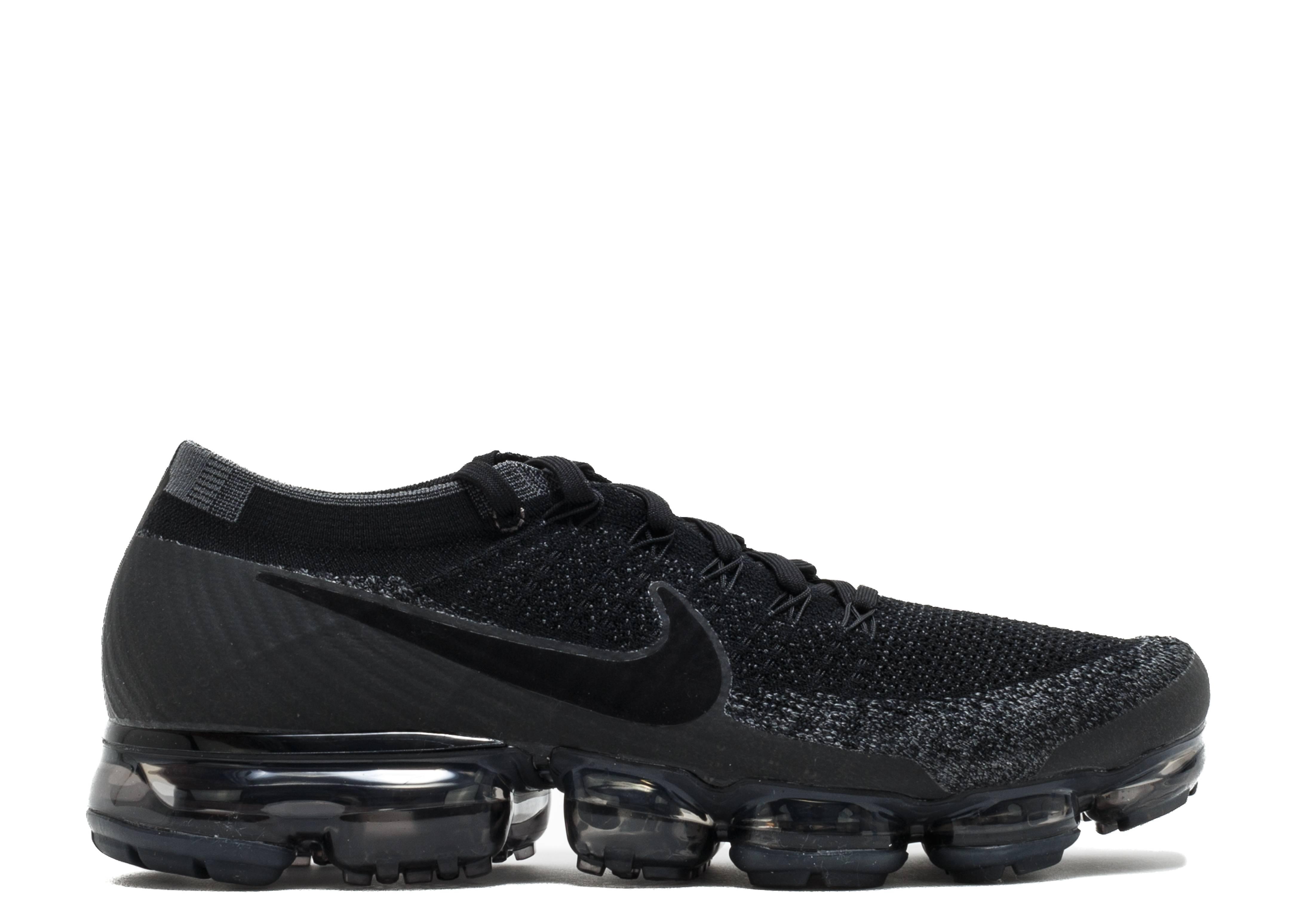 vapormax flyknit triple black 1.0