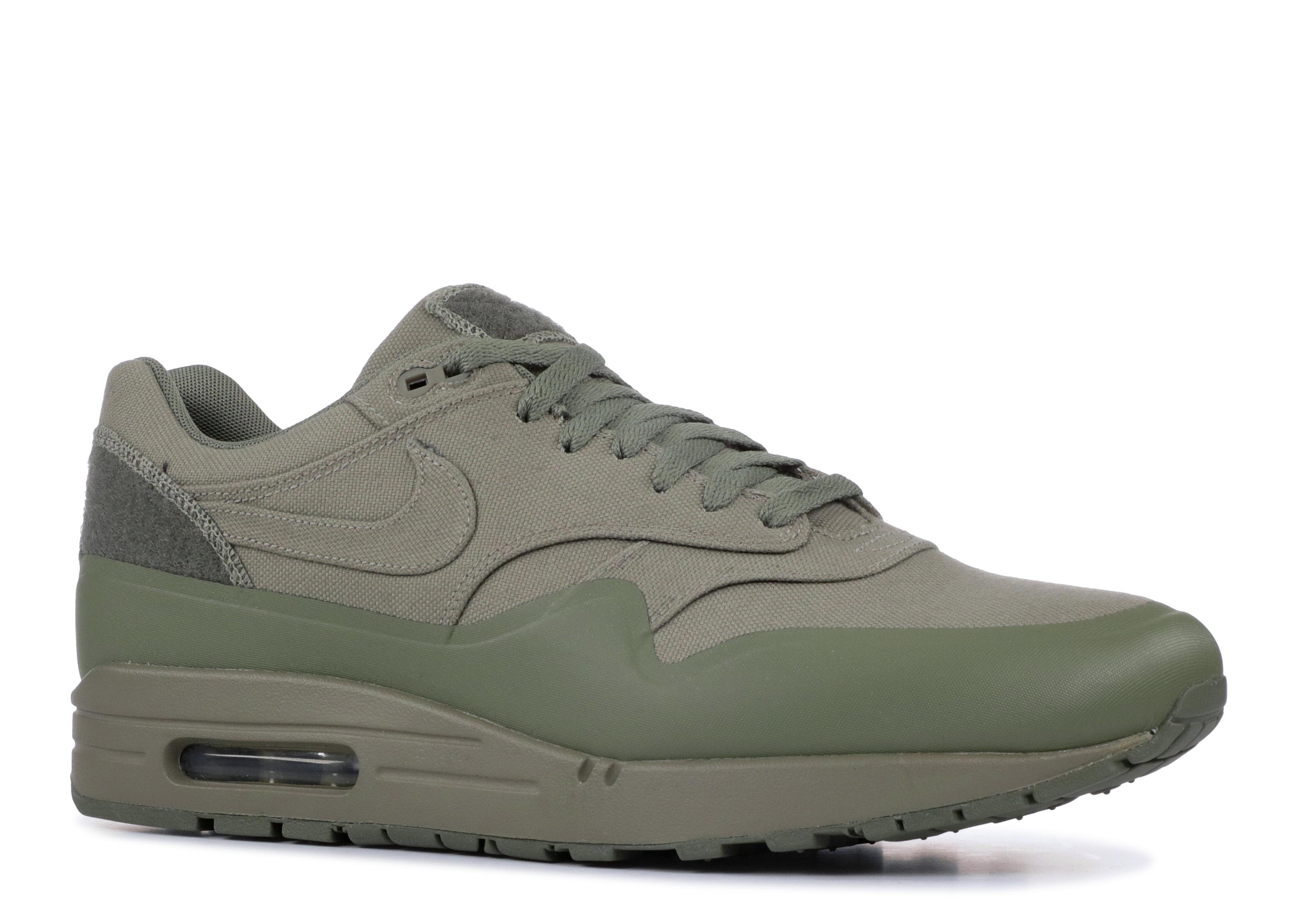 nike air max 1 golf grass